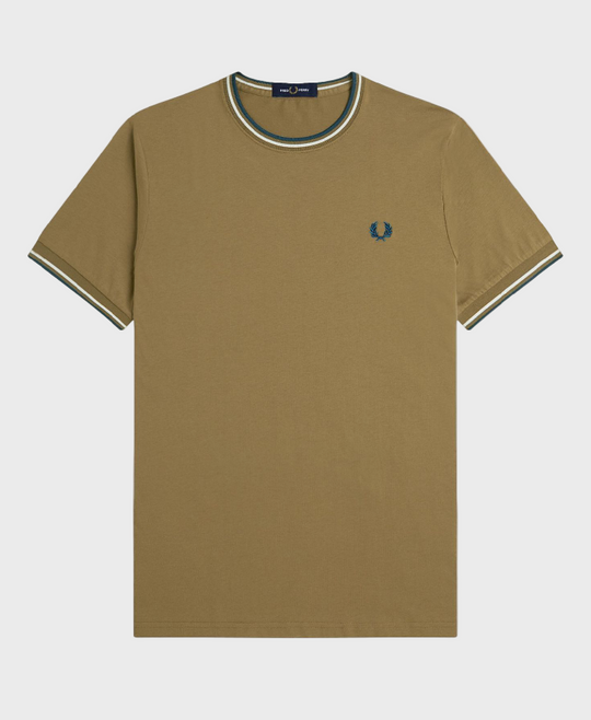 Fred Perry M1588V Twin Tipped T-Shirt Z60 Shadestone/Ecru