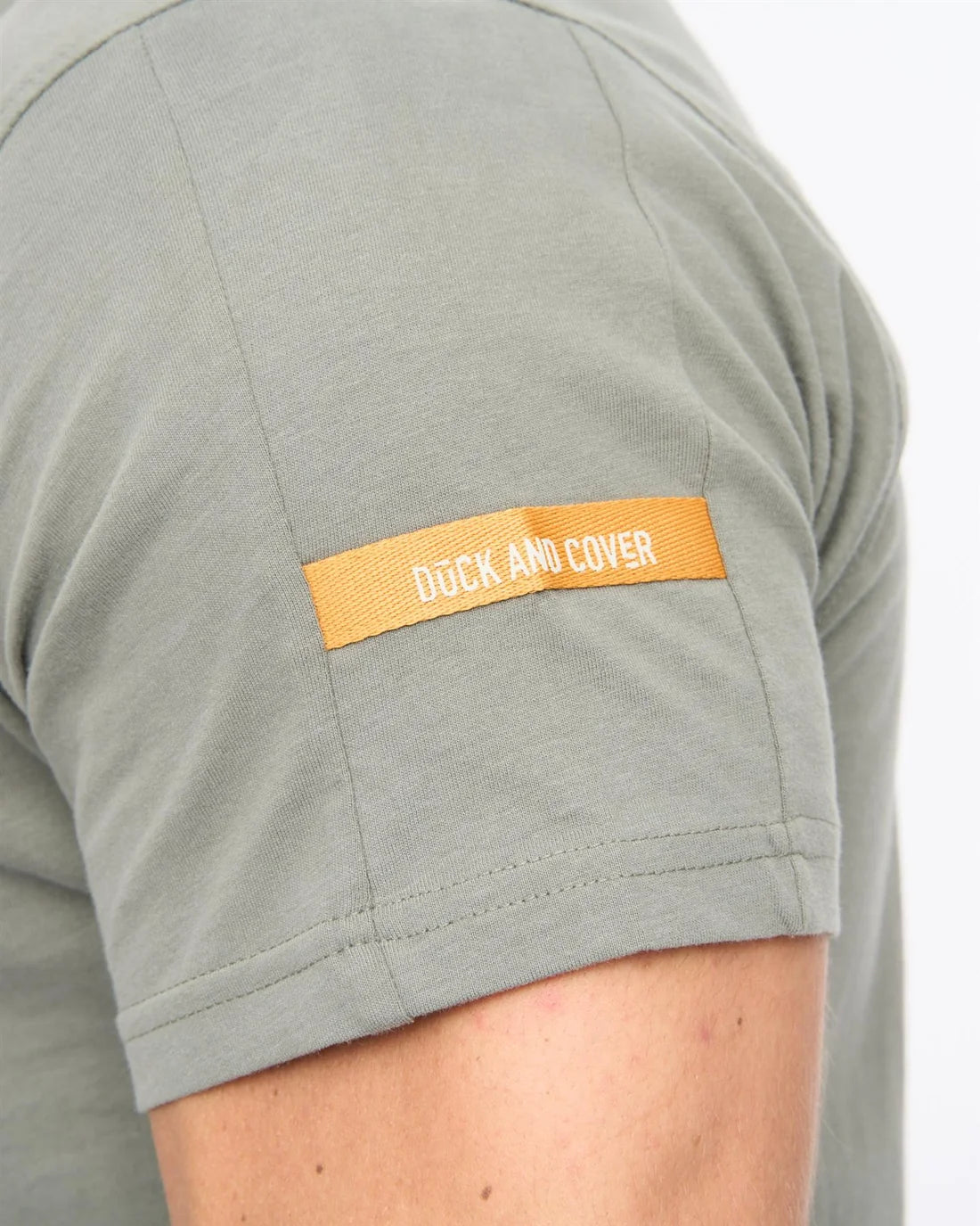 Duck & Cover Adamsberg Carbon T-Shirt - Dark Olive