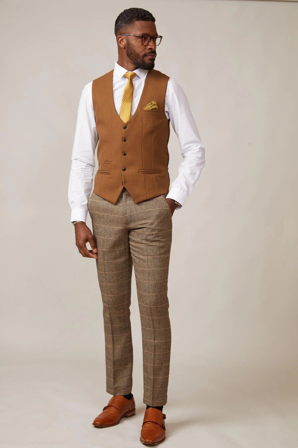 Marc Darcy Kelvin Single Breasted Waistcoat - Tan