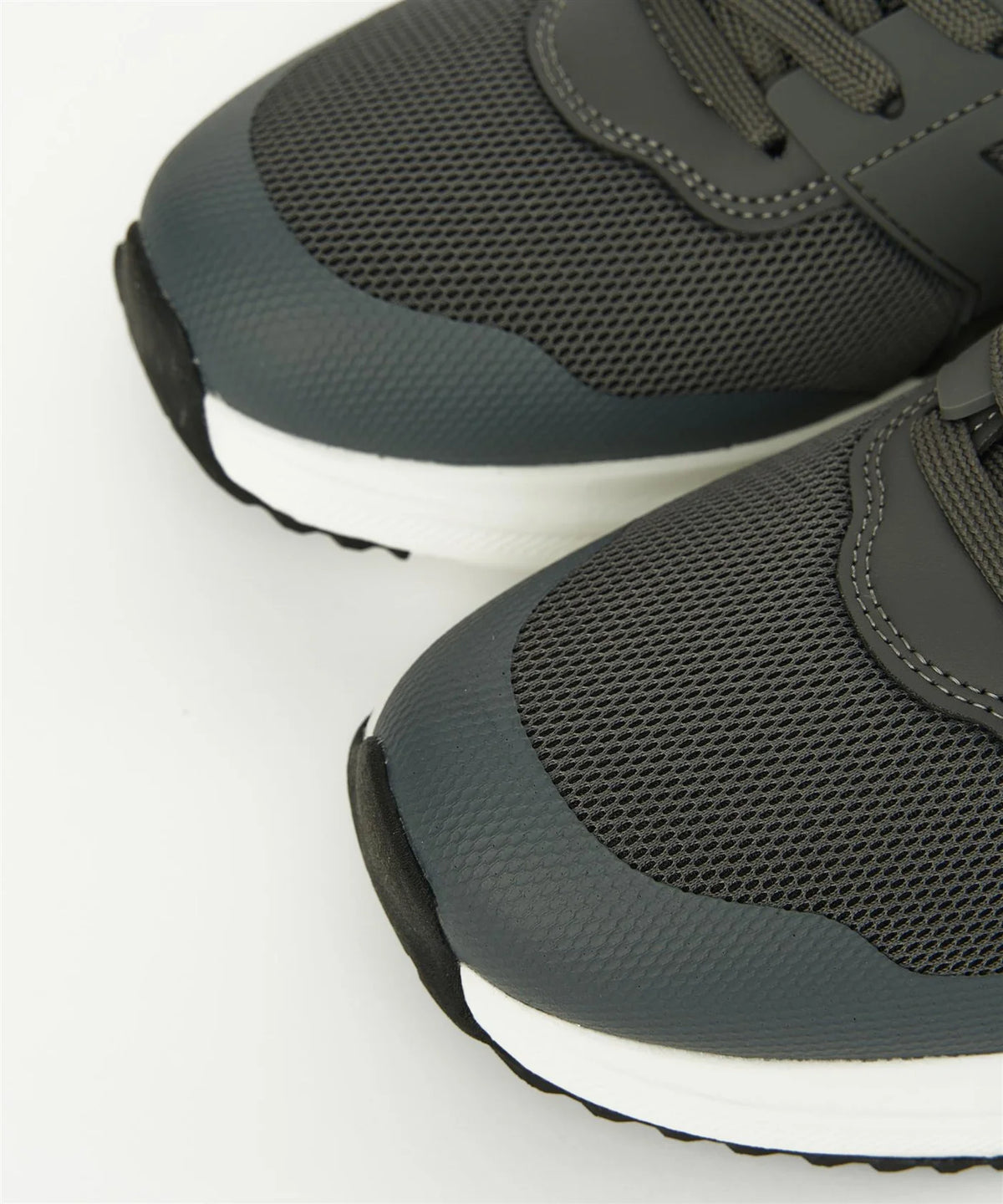 Crosshatch Holywell Trainers - Grey
