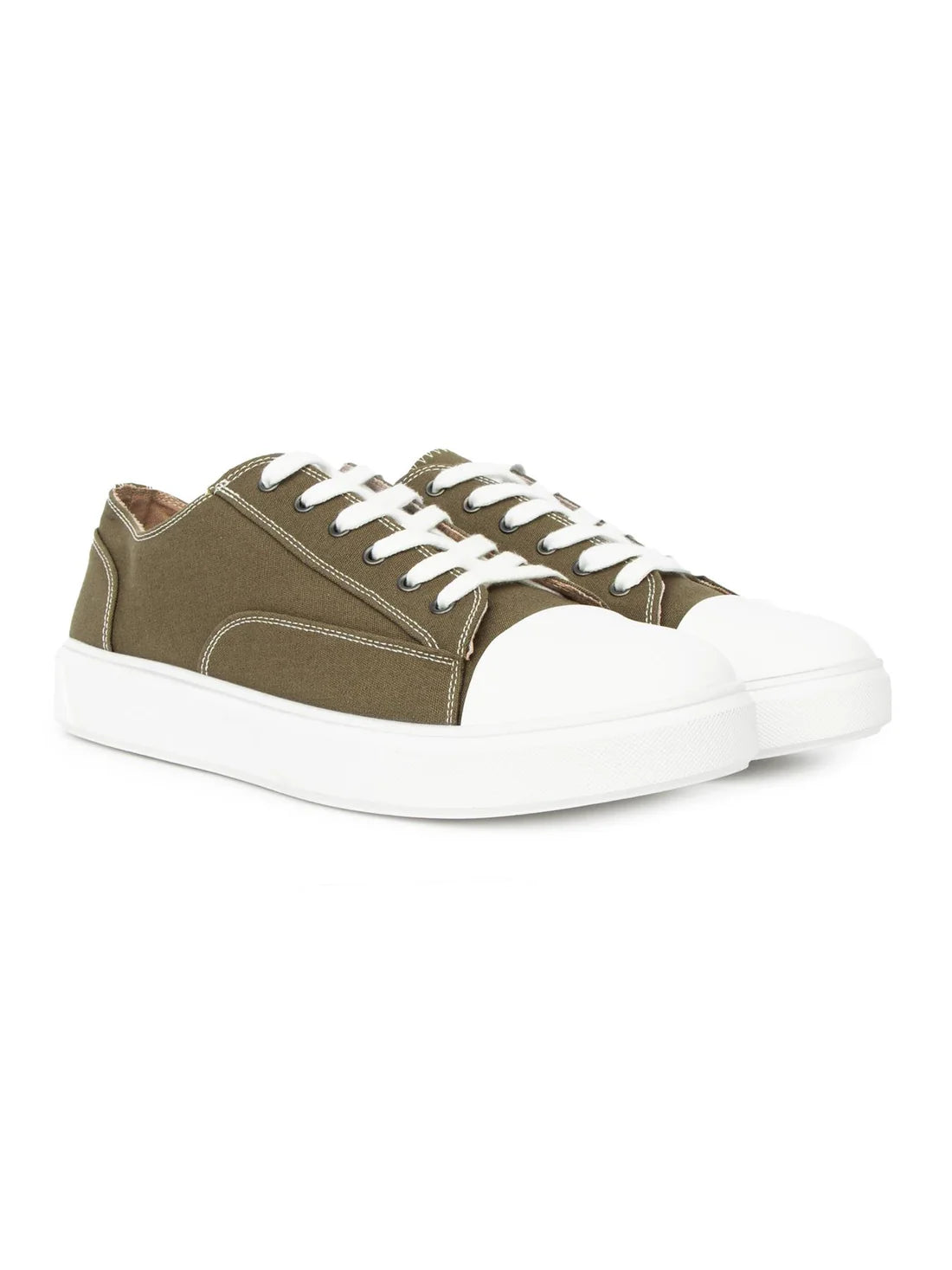 Duck & Cover Nesta Trainers