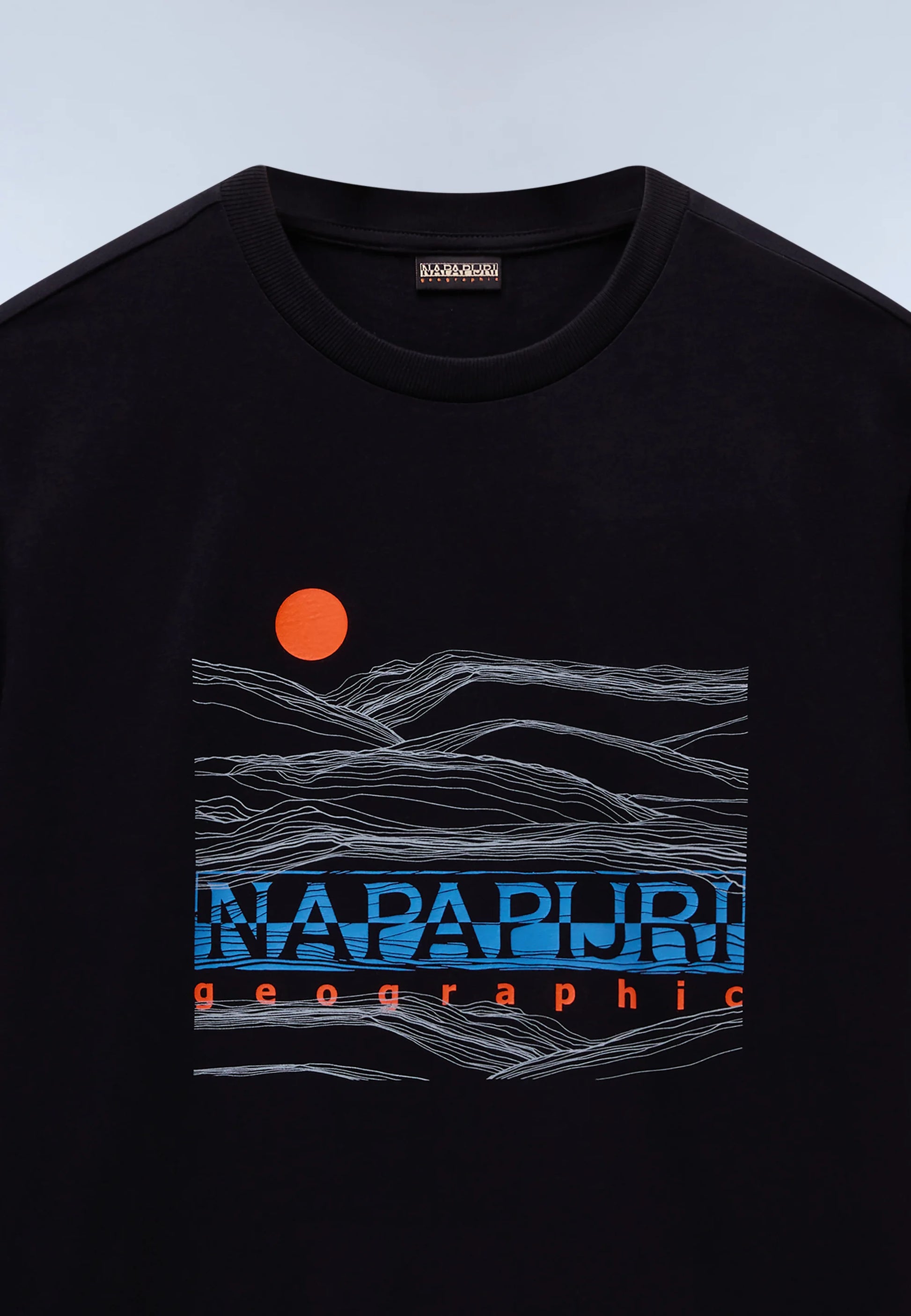 Napapirji Buti T-Shirt - Black Beauty