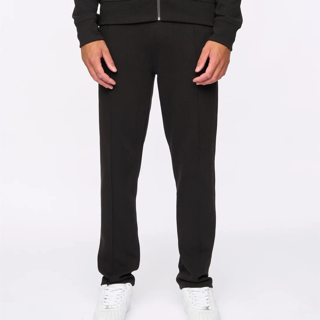 Duck & Cover Tames Jogger - Black