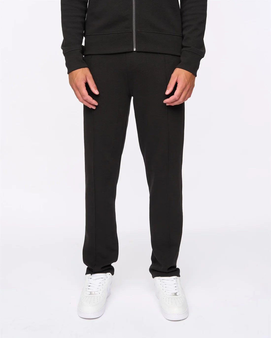 Duck & Cover Tames Jogger - Black