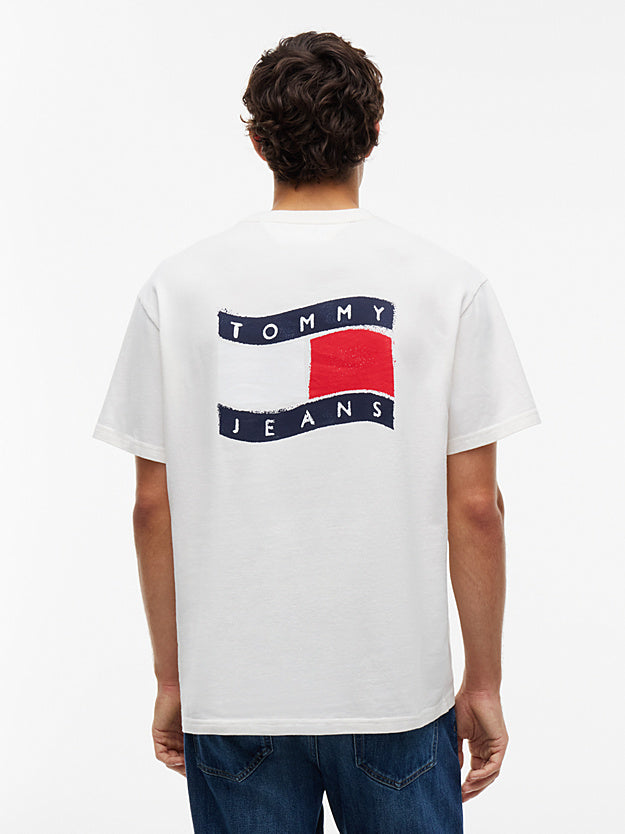 Tommy Jeans DM0DM23559YBH TJM Relaxed Wavy Flag T-Shirt - Off White