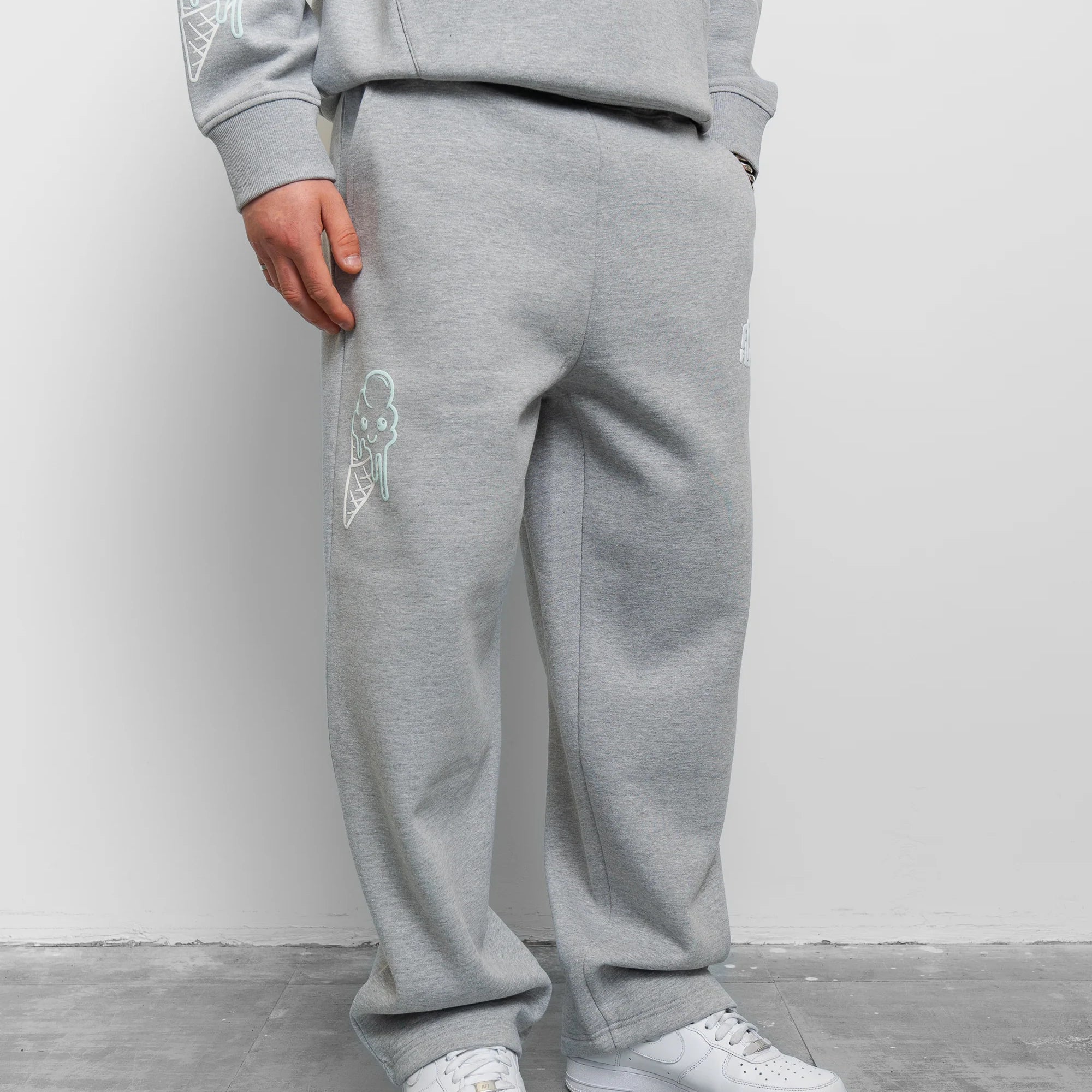 Fresh Flavours Rise Joggers - Light Grey