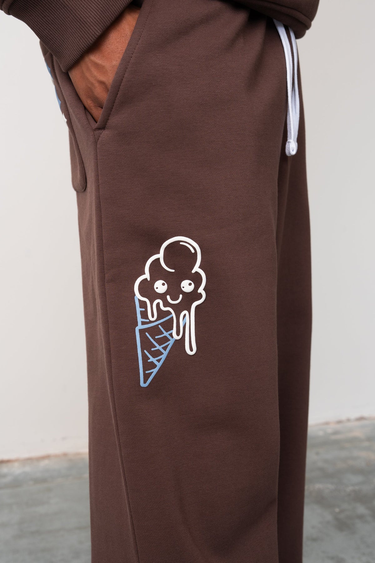 Fresh Flavours Joggers - Brown