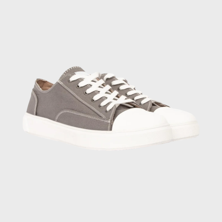 Duck & Cover Nesta Trainers