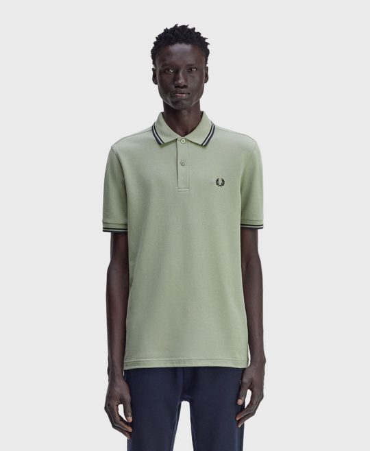 Fred Perry Polo Shirt M3600 Twin Tipped Polo Shirt - Z49 Bay Leaf/Dark Airforce