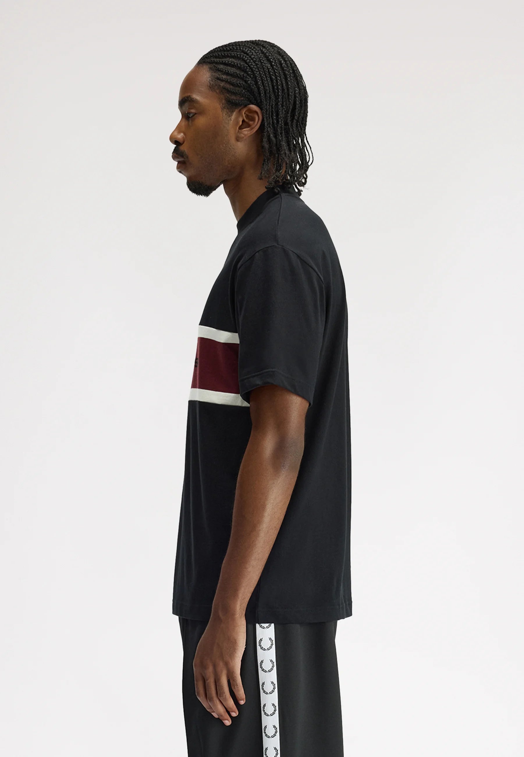 Fred Perry M2405 Embriodered Panel T-Shirt - Black