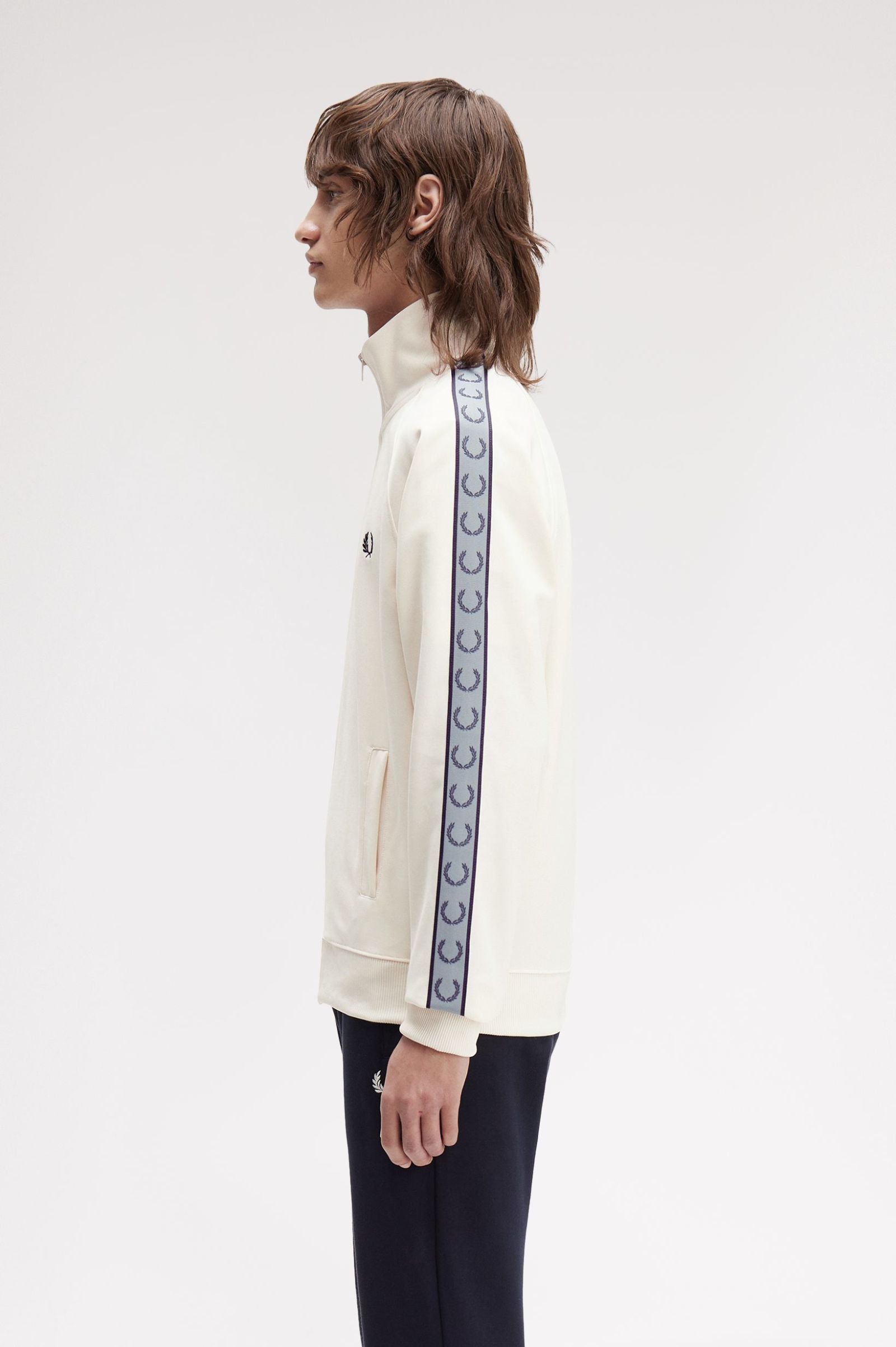 Fred Perry J5557 Contast Taped Track Jacket - Z29 Ecru/Navy