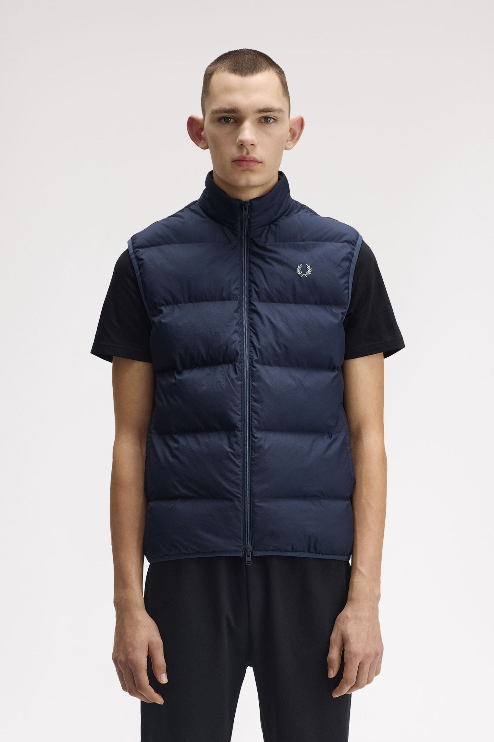 Fred Perry J8522 Insulated Gilet 738 Dark Airforce