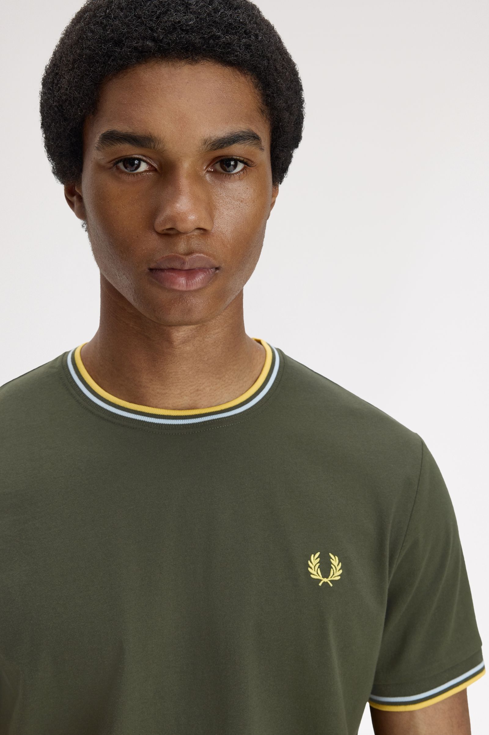 Fred Perry M1588V Twin Tipped T-Shirt 05B - HNTNGR/LGIC/LMNB 05B