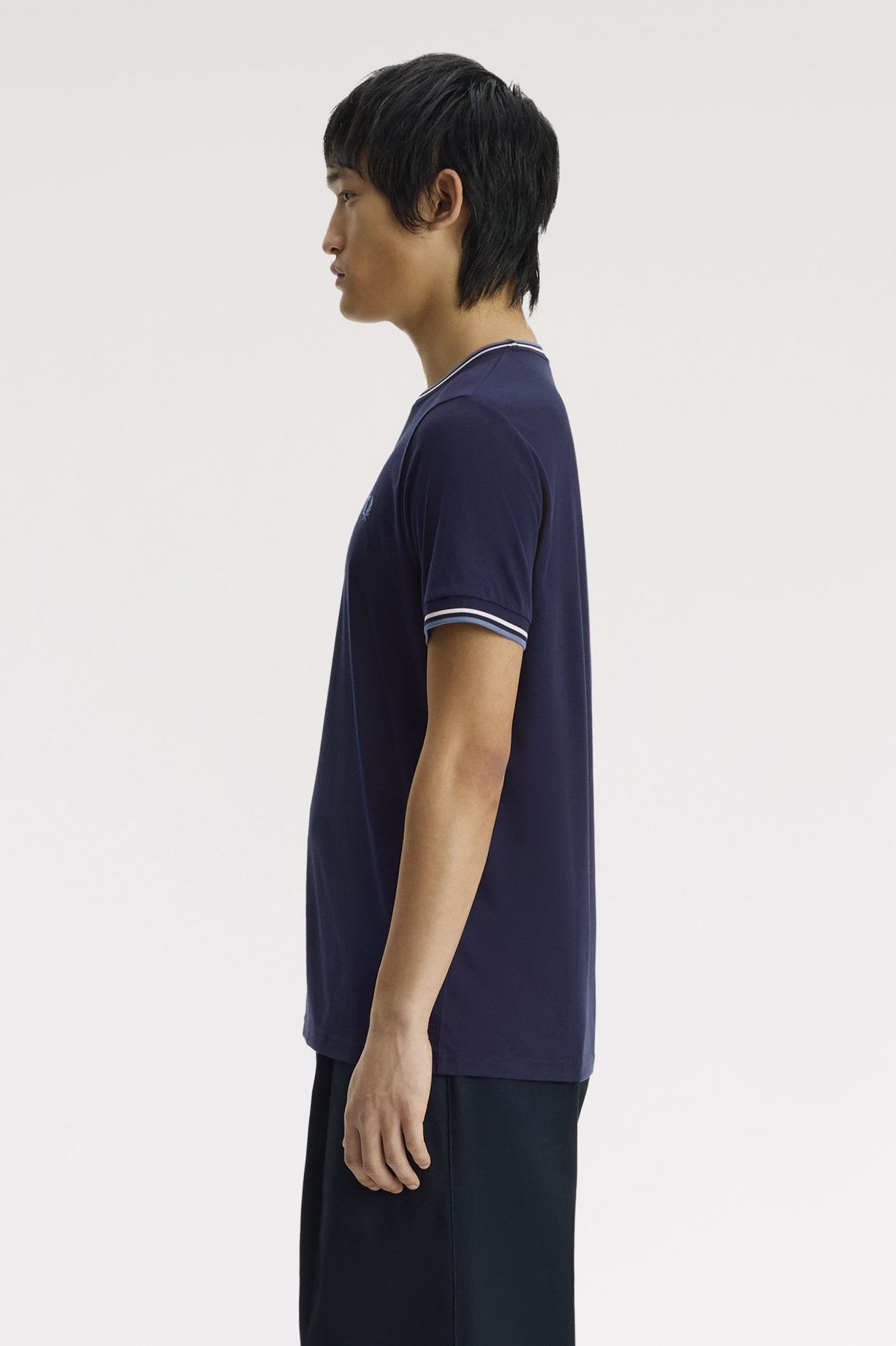 Fred Perry M1588V Twin Tipped T-Shirt 47D - Twilight Navy/Ecru/Ace Blue