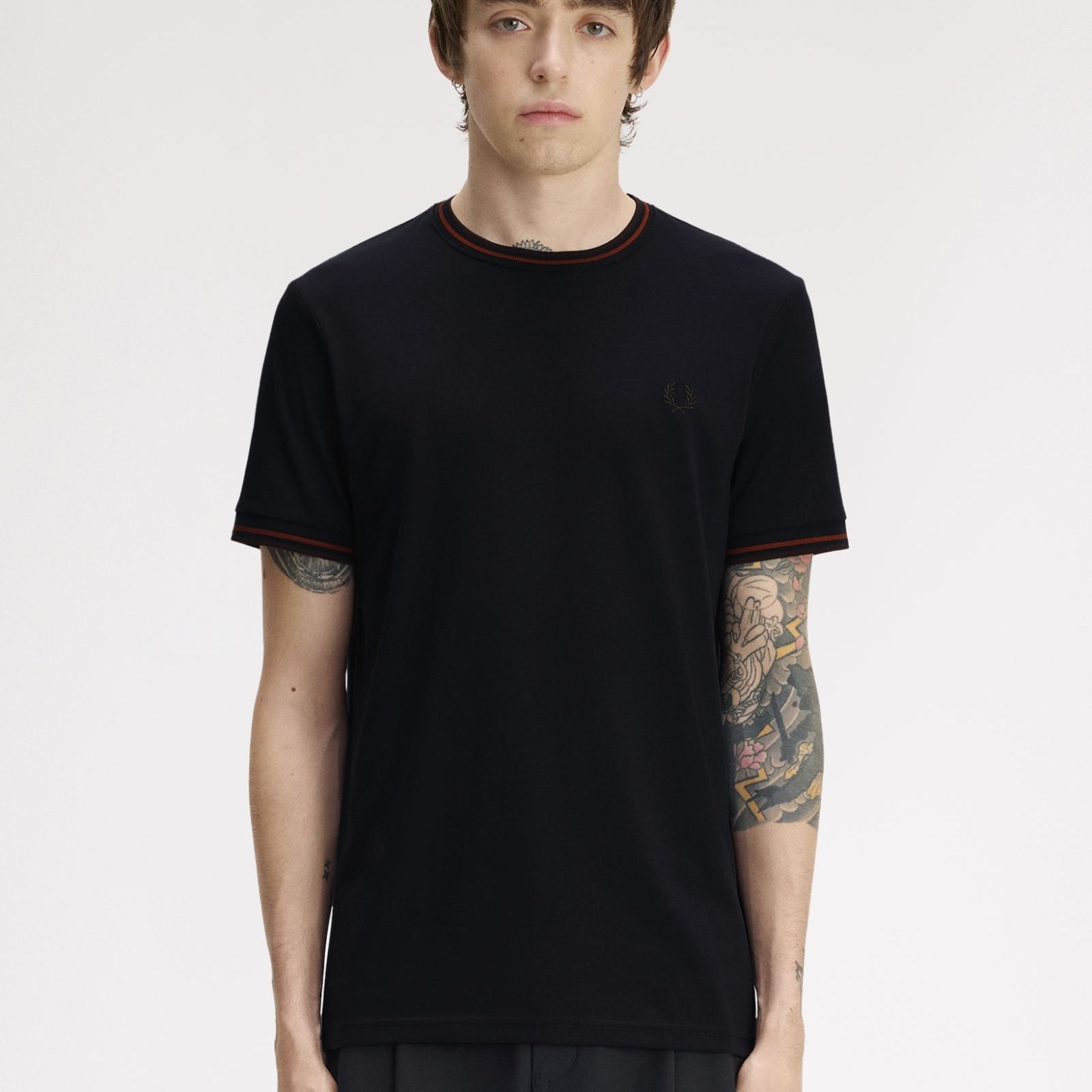 Fred Perry M1588V Twin Tipped T-Shirt 75C - Navy/Brandy/Rich Bran