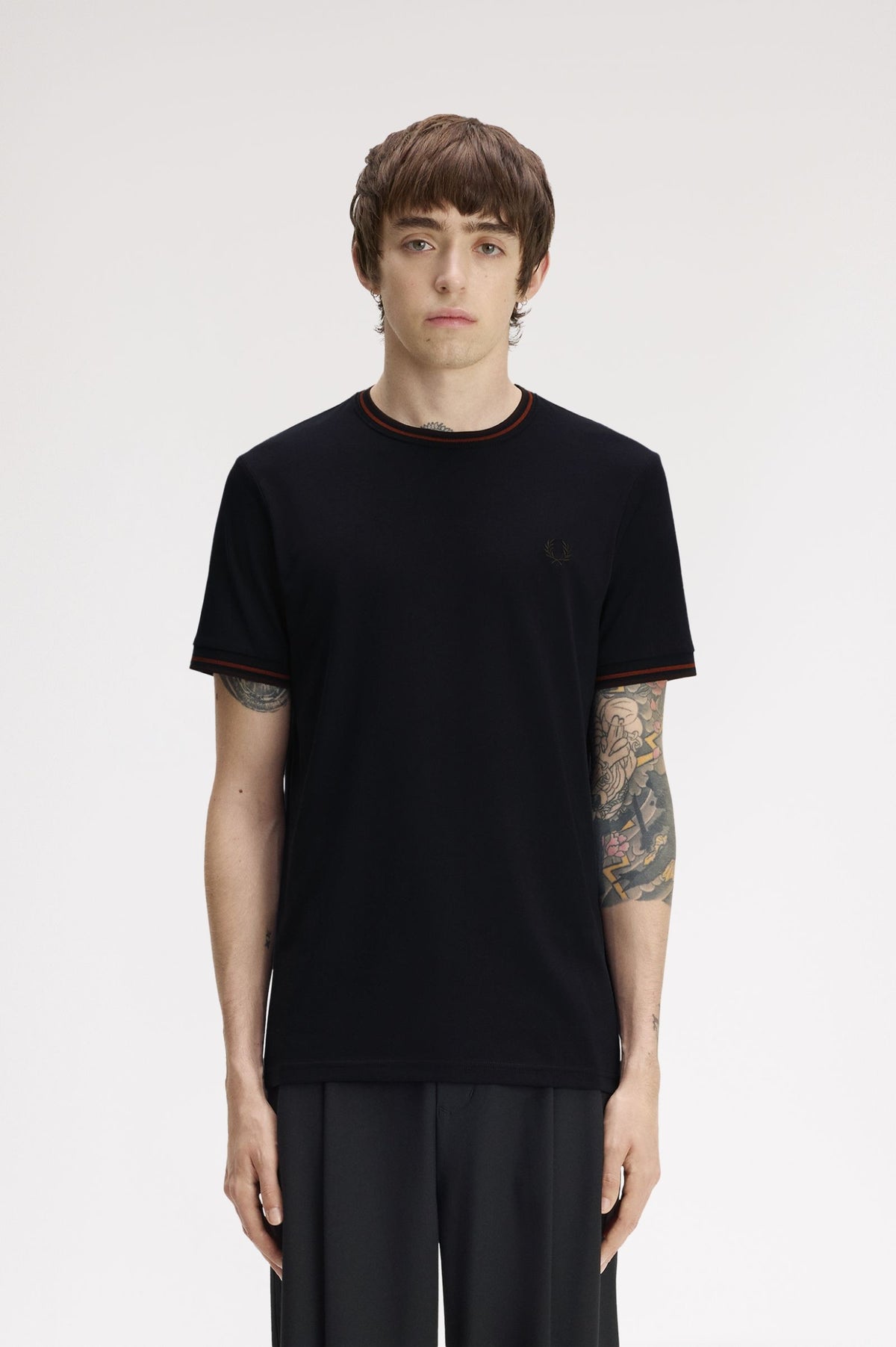Fred Perry M1588V Twin Tipped T-Shirt 75C - Navy/Brandy/Rich Bran