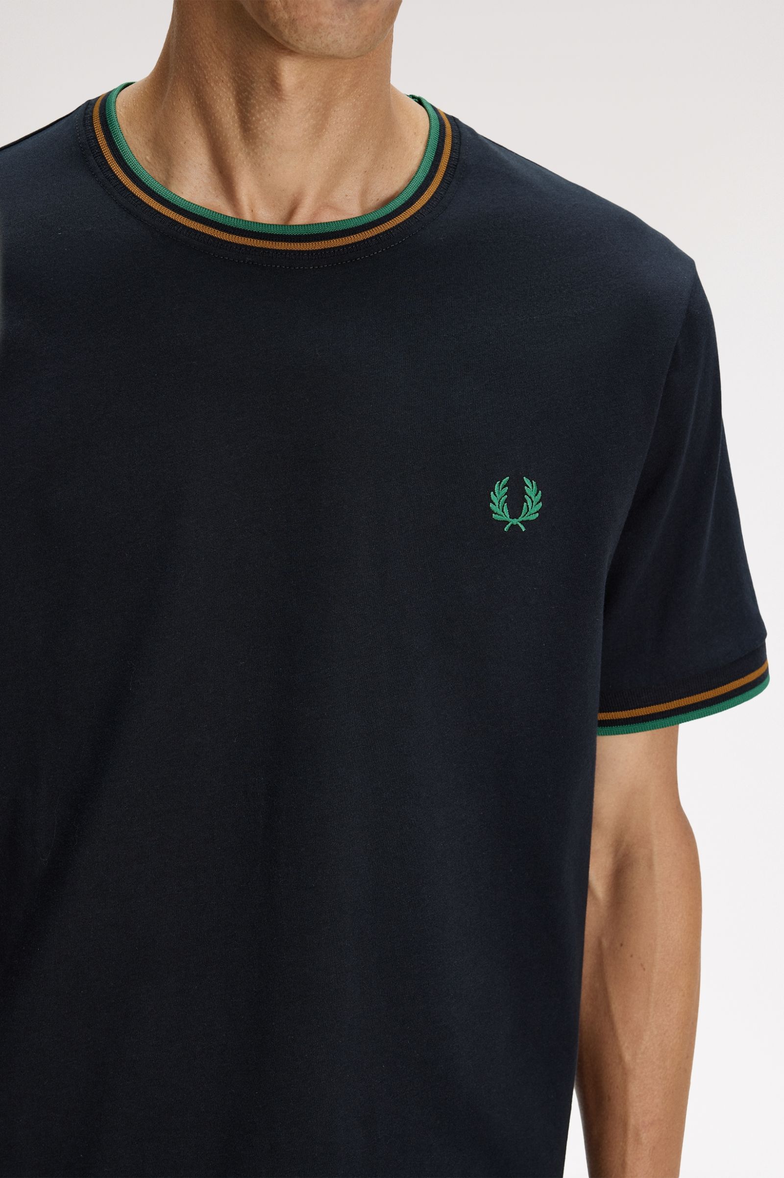 Fred Perry M1588 Twin Tipped T-Shirt - Dark Caramel/Navy/Spring Green