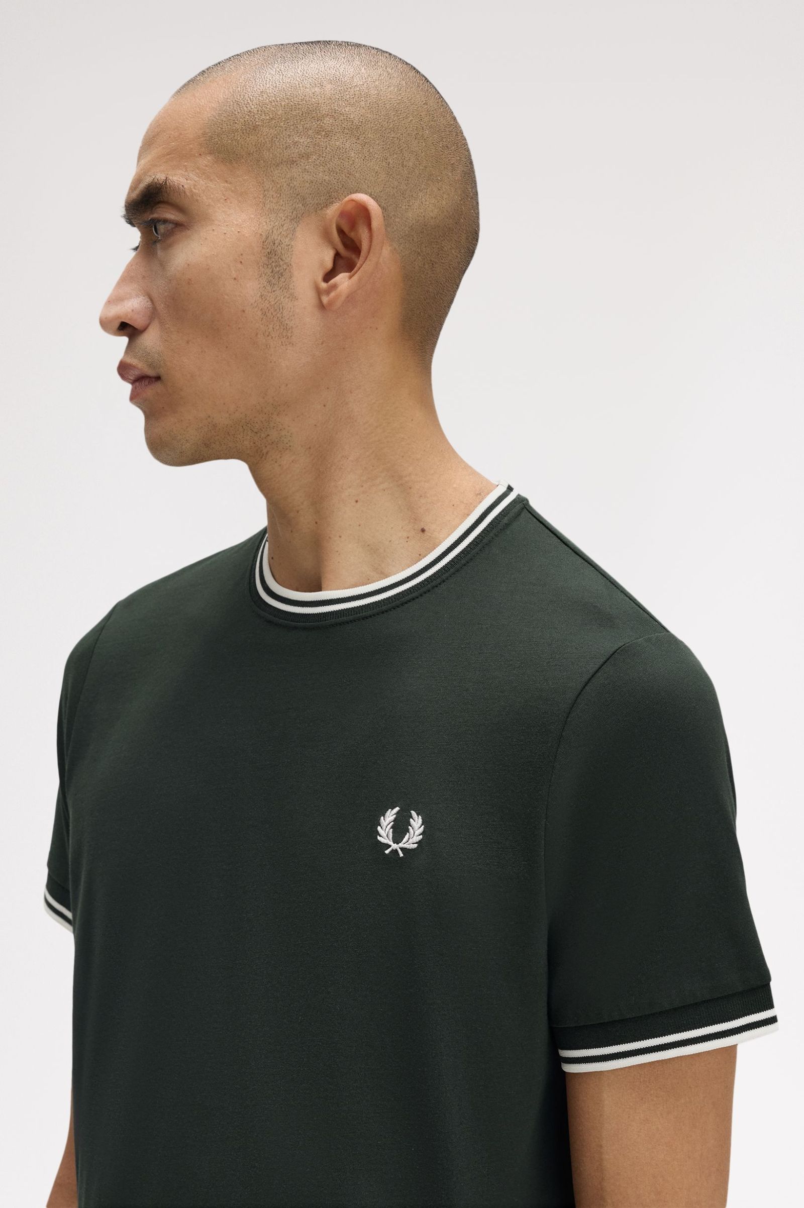 Fred Perry M1588V Twin Tipped T-Shirt T50 Night Green/Snow White