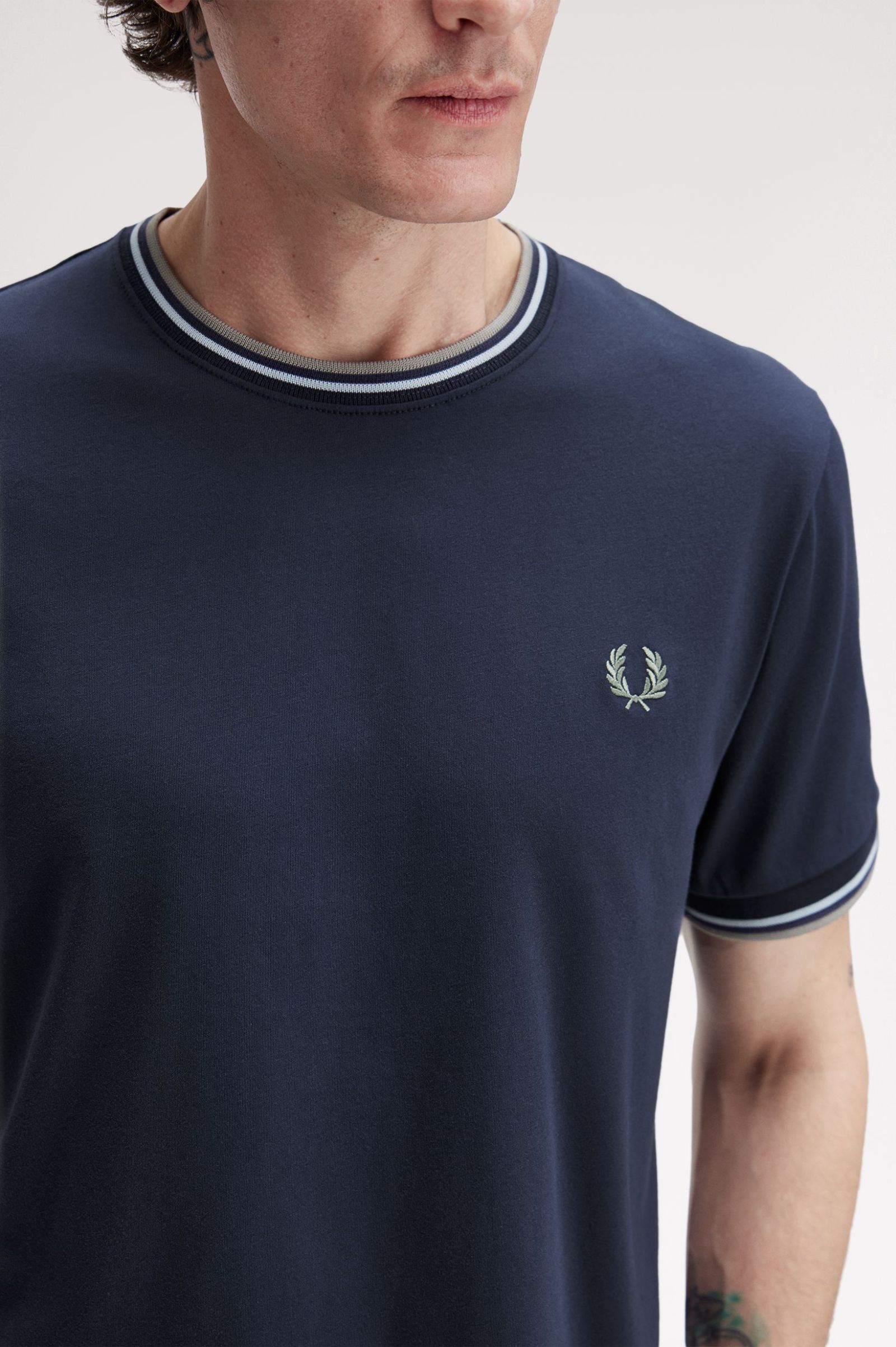 Fred Perry M1588V Twin Tipped T-Shirt Z47 Dark Airforce/Light Ice/Bay Leaf