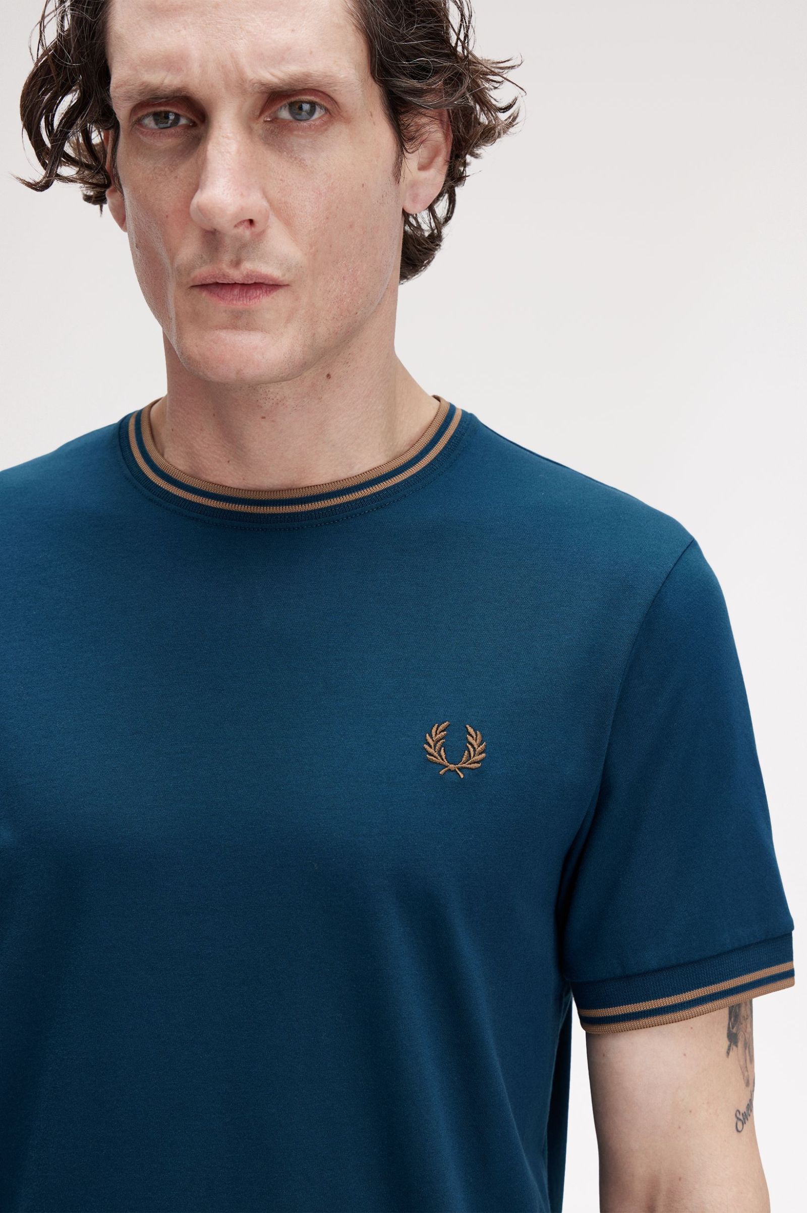 Fred Perry M1588V Twin Tipped T-Shirt Z48 Dark Petrol/Shaded Stone
