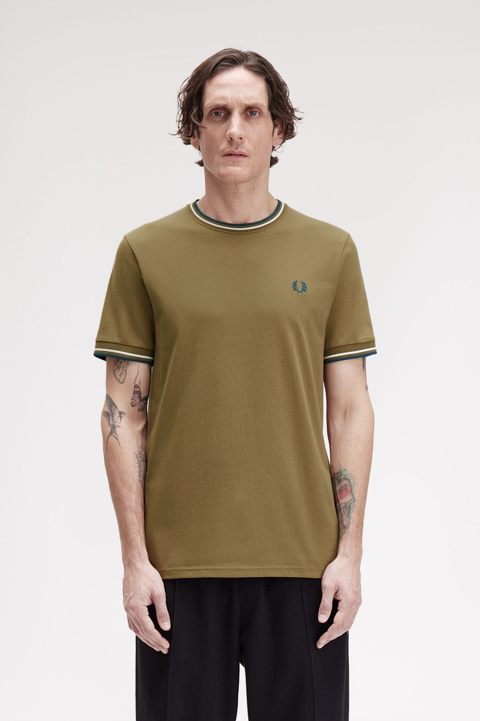 Fred Perry M1588V Twin Tipped T-Shirt Z60 Shadestone/Ecru