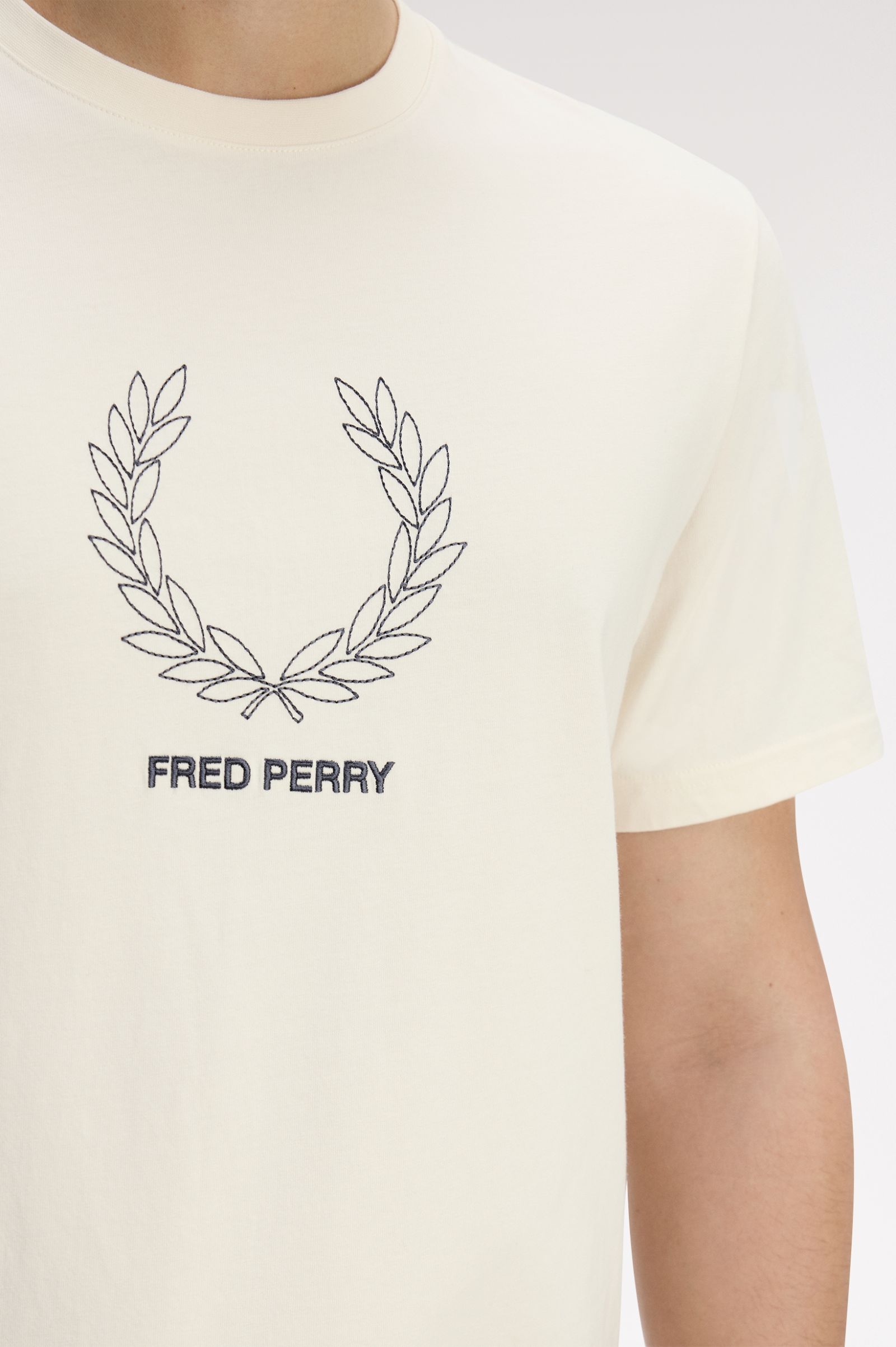 Fred Perry M1776 Outline Laurel Wreath T-Shirt - 560 Ecru