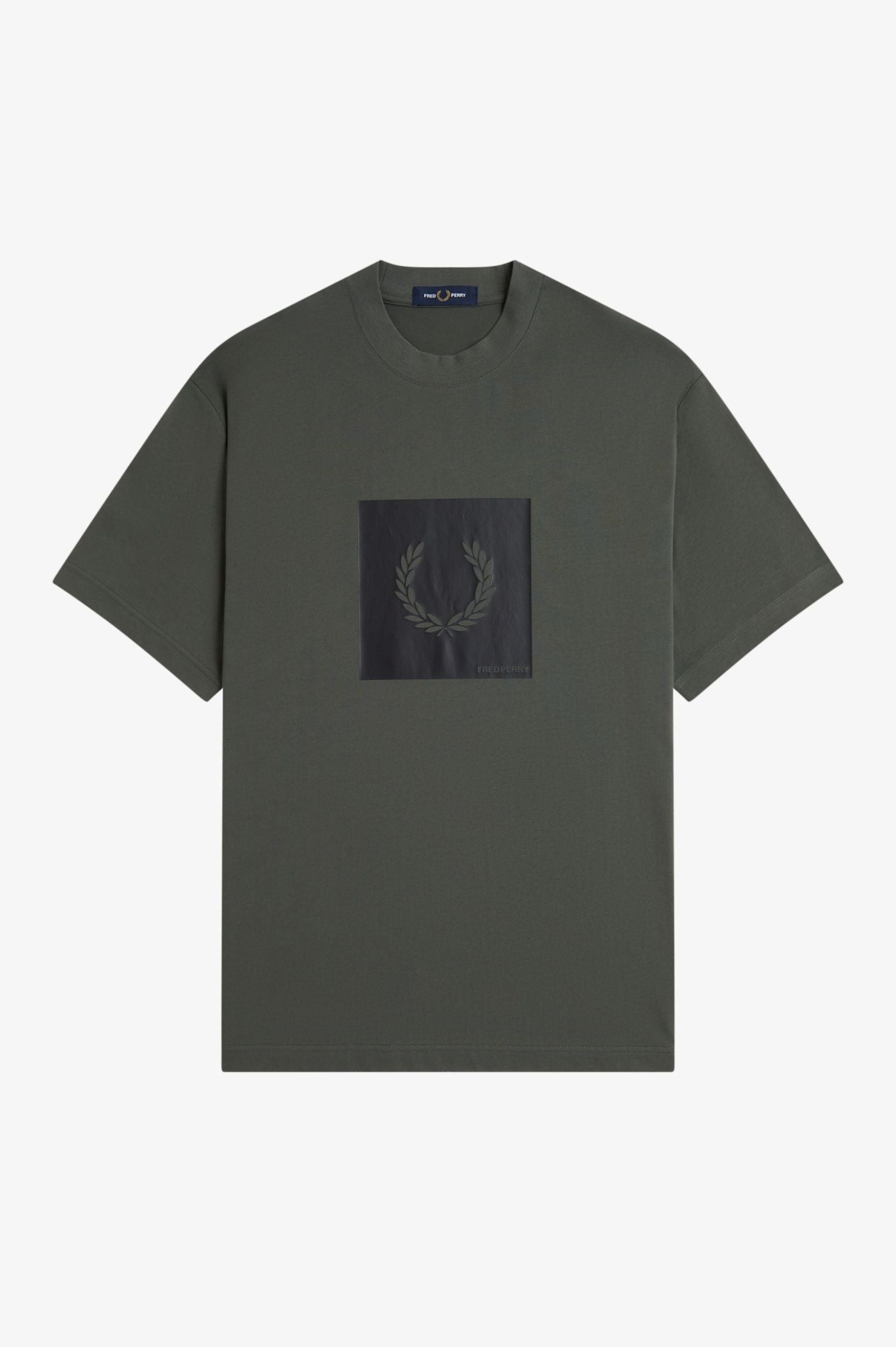 Fred Perry M2404 Box Graphic T-Shirt 638 - Field Green
