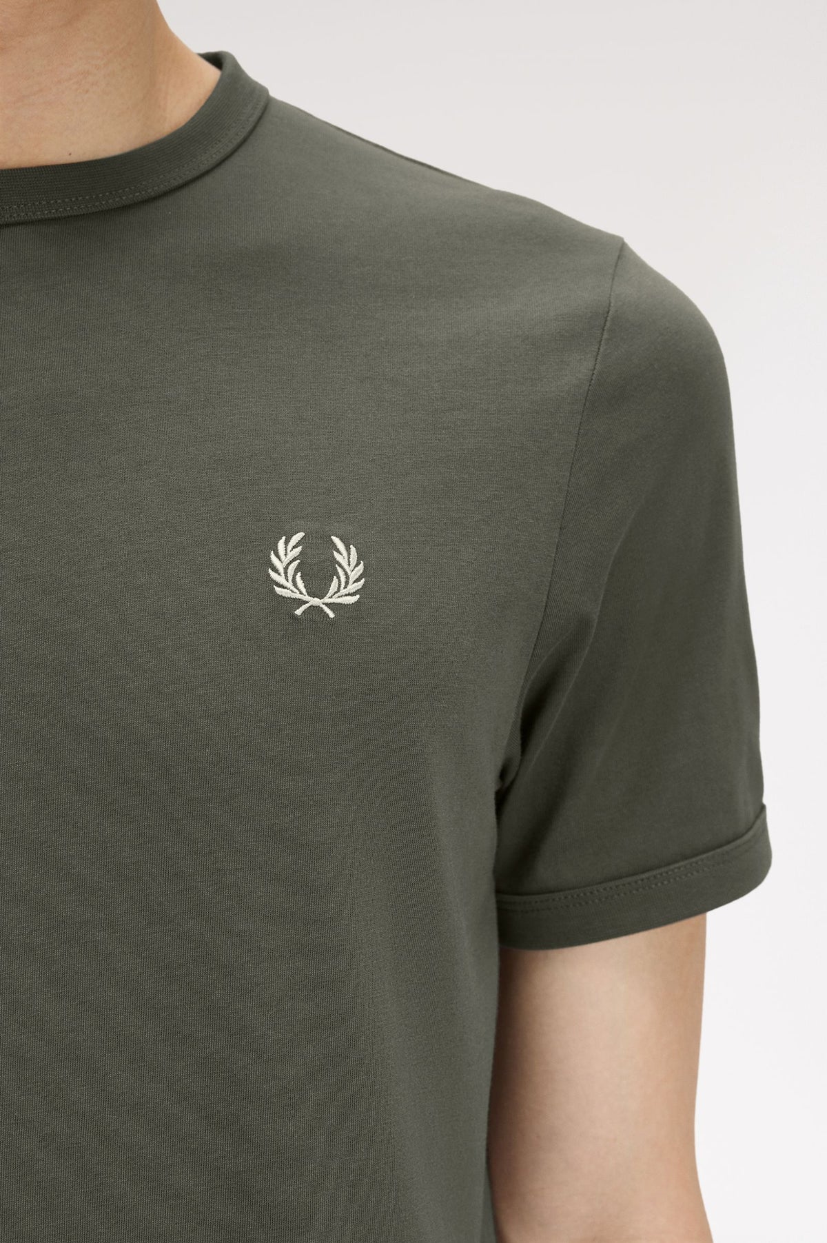 Fred Perry M3519 Ringer T-Shirt 148 - Field Green