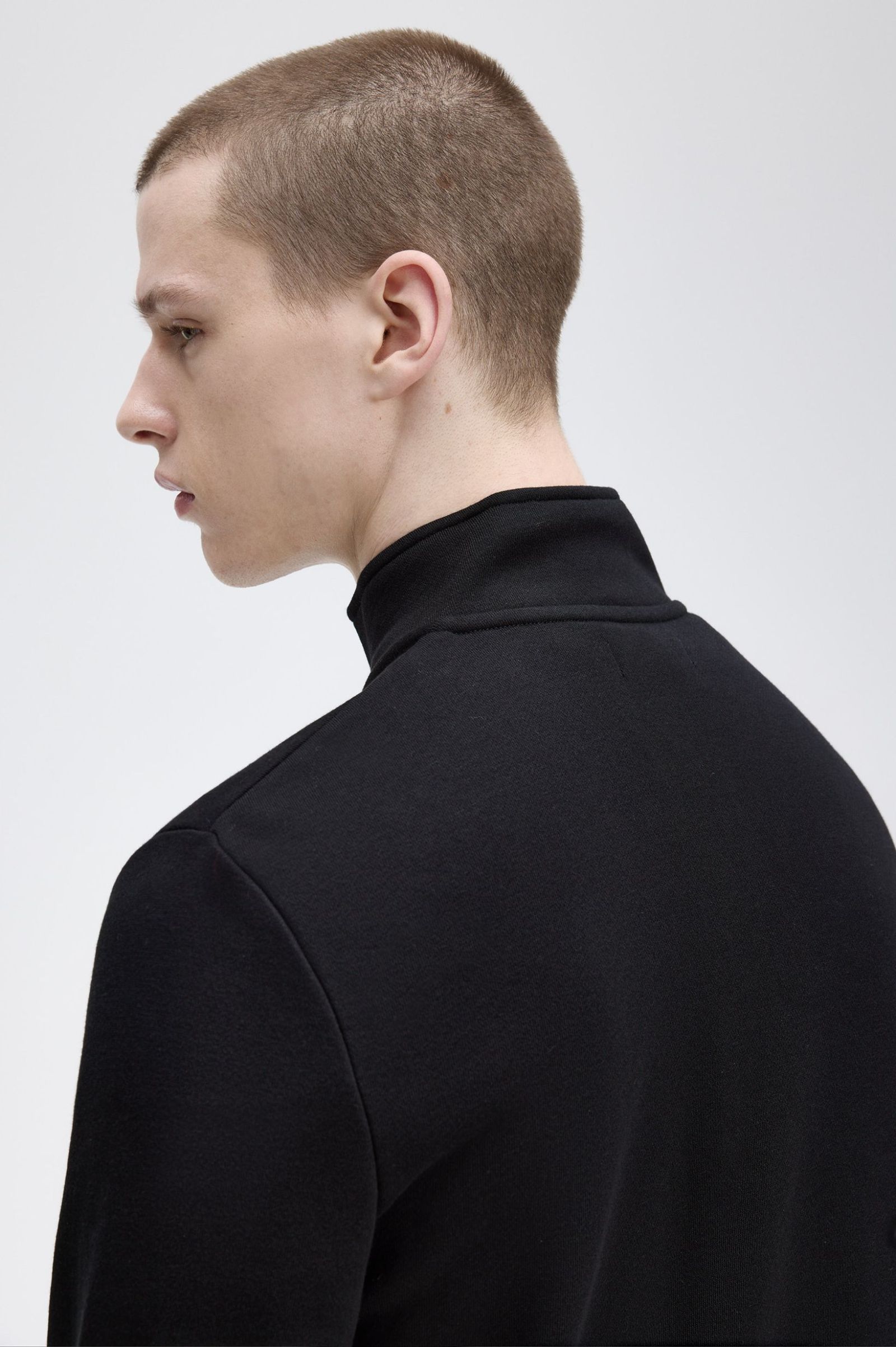 Fred Perry M3574 Half Zip Sweatshirt 102 Black