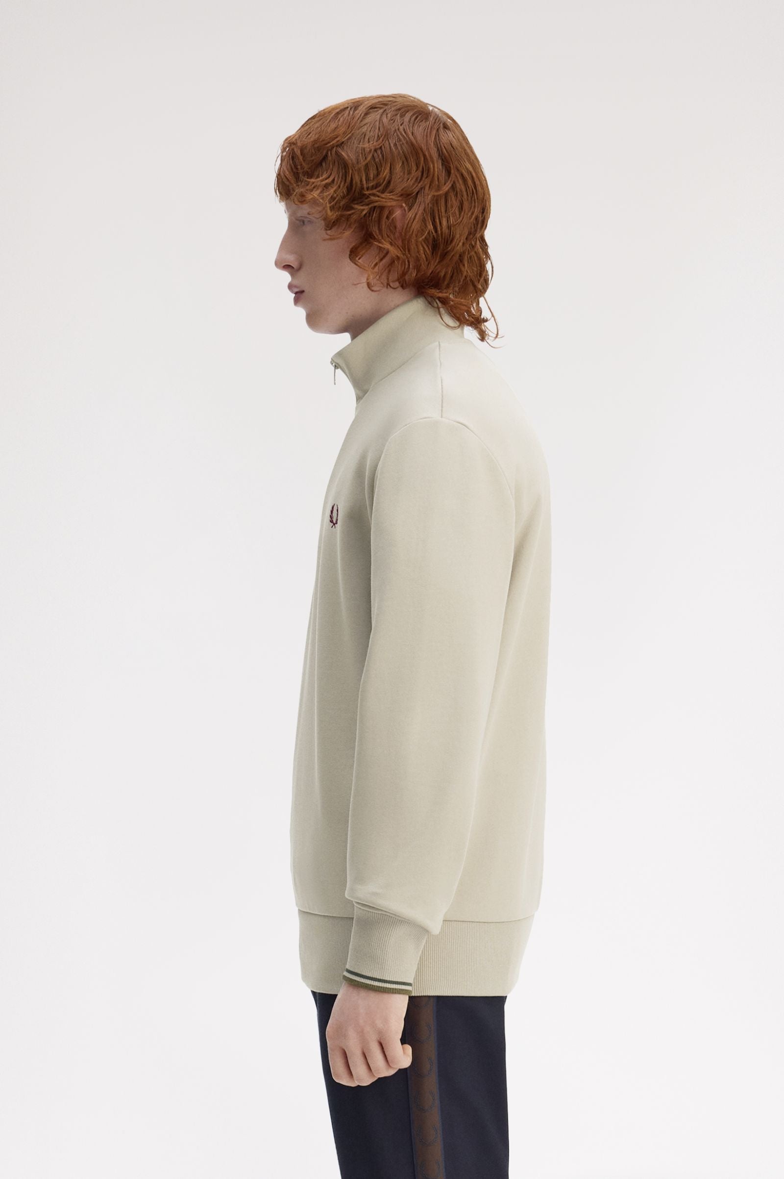 Fred Perry M3574 Half Zip Sweatshirt - 50A Warm Oat/Court Green/Bunrt Tobacco