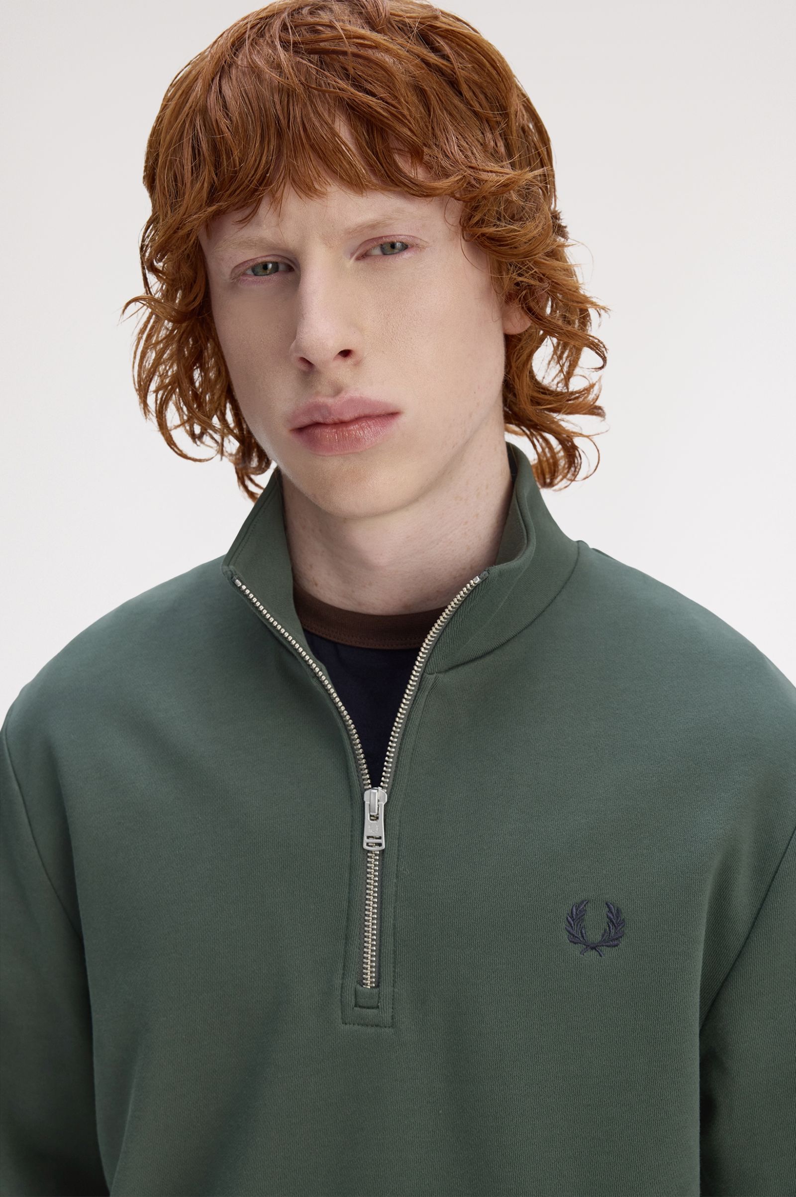 Fred Perry M3574 Half Zip Sweatshirt - 53A Court Green/Snow White/Navy