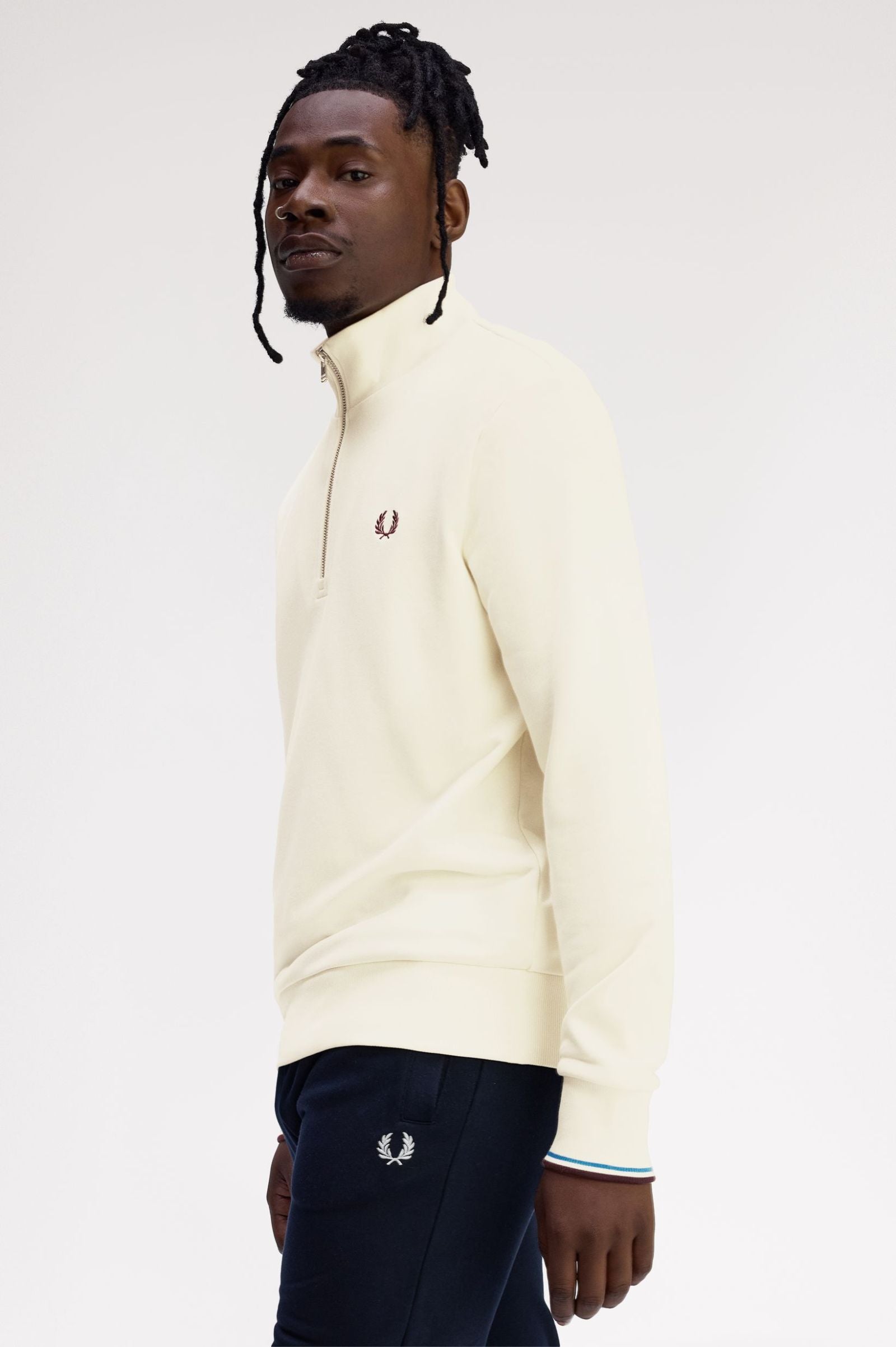 Fred Perry M3574 Half Zip Sweatshirt Z46 Ecru