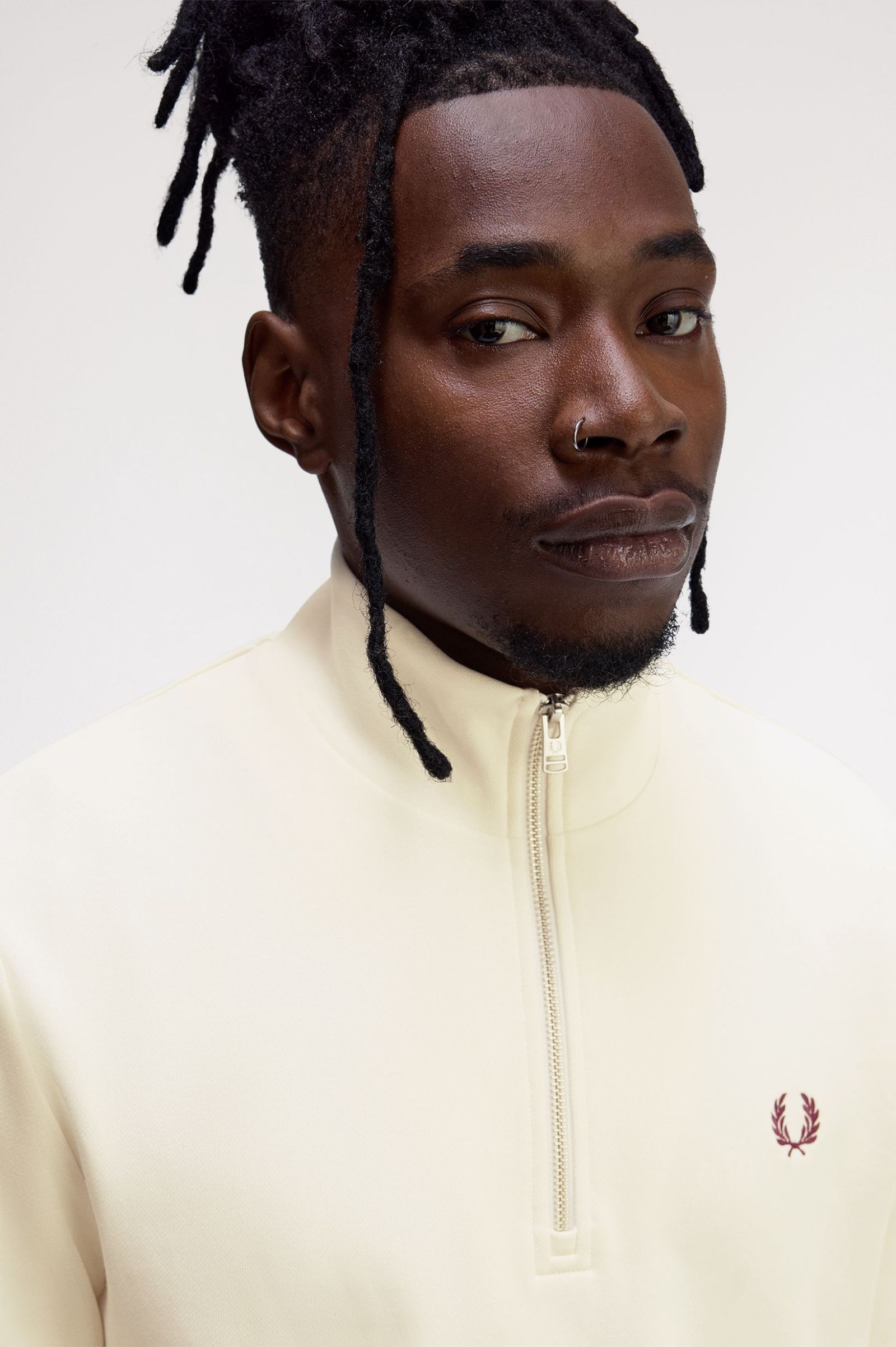 Fred Perry M3574 Half Zip Sweatshirt Z46 Ecru