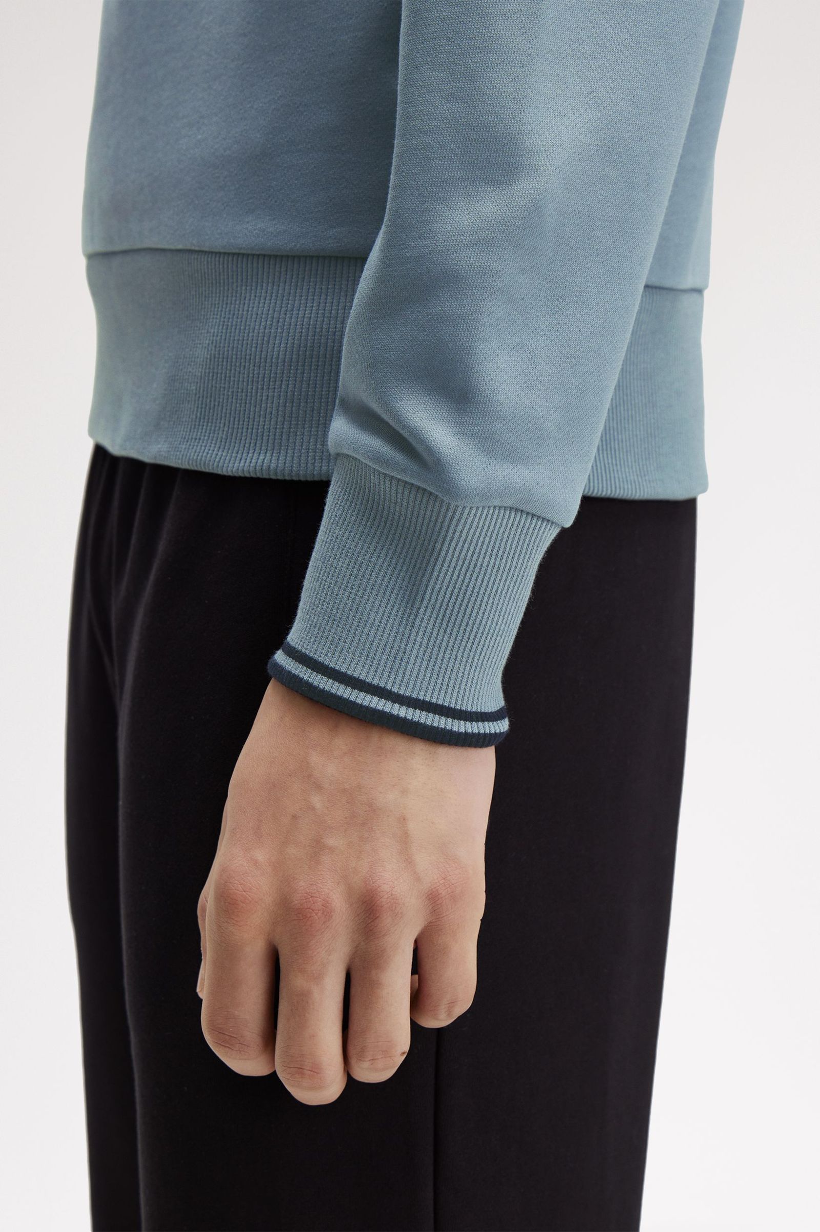 Fred Perry M5374 Half Zip Sweatshirt - Z56 Stockport Blue/Navy