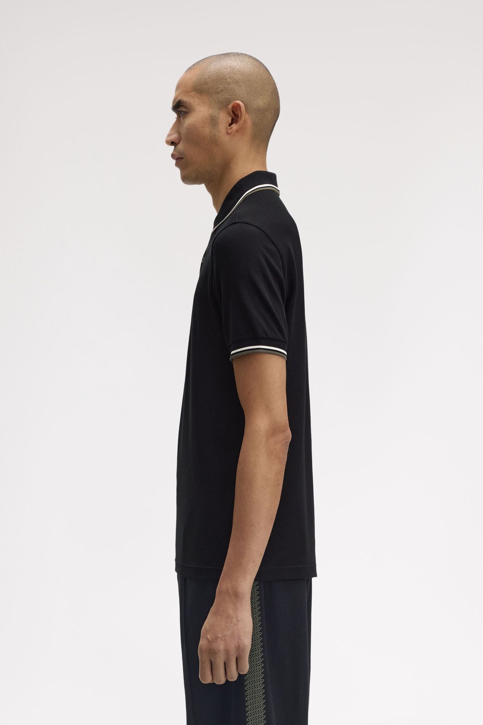 Fred Perry M3600 Twin Tipped Polo Shirt - W54 Black/Ecru/Laurel Wreath Green