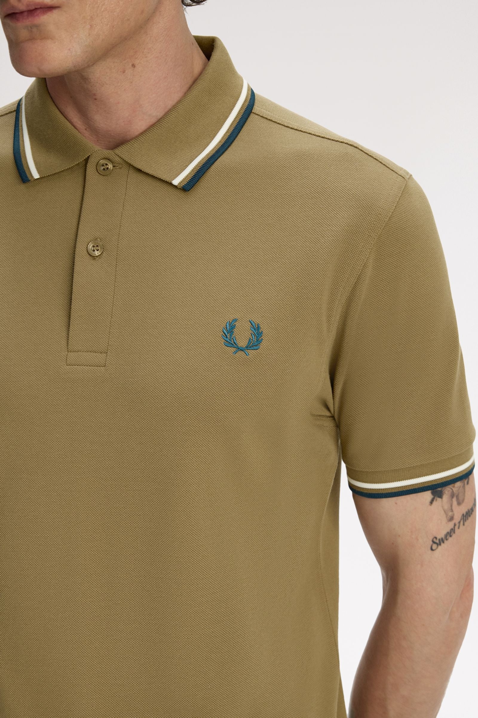 Fred Perry M3600 Twin Tipped Polo Shirt - Z60 Shaded Stone/Ecru
