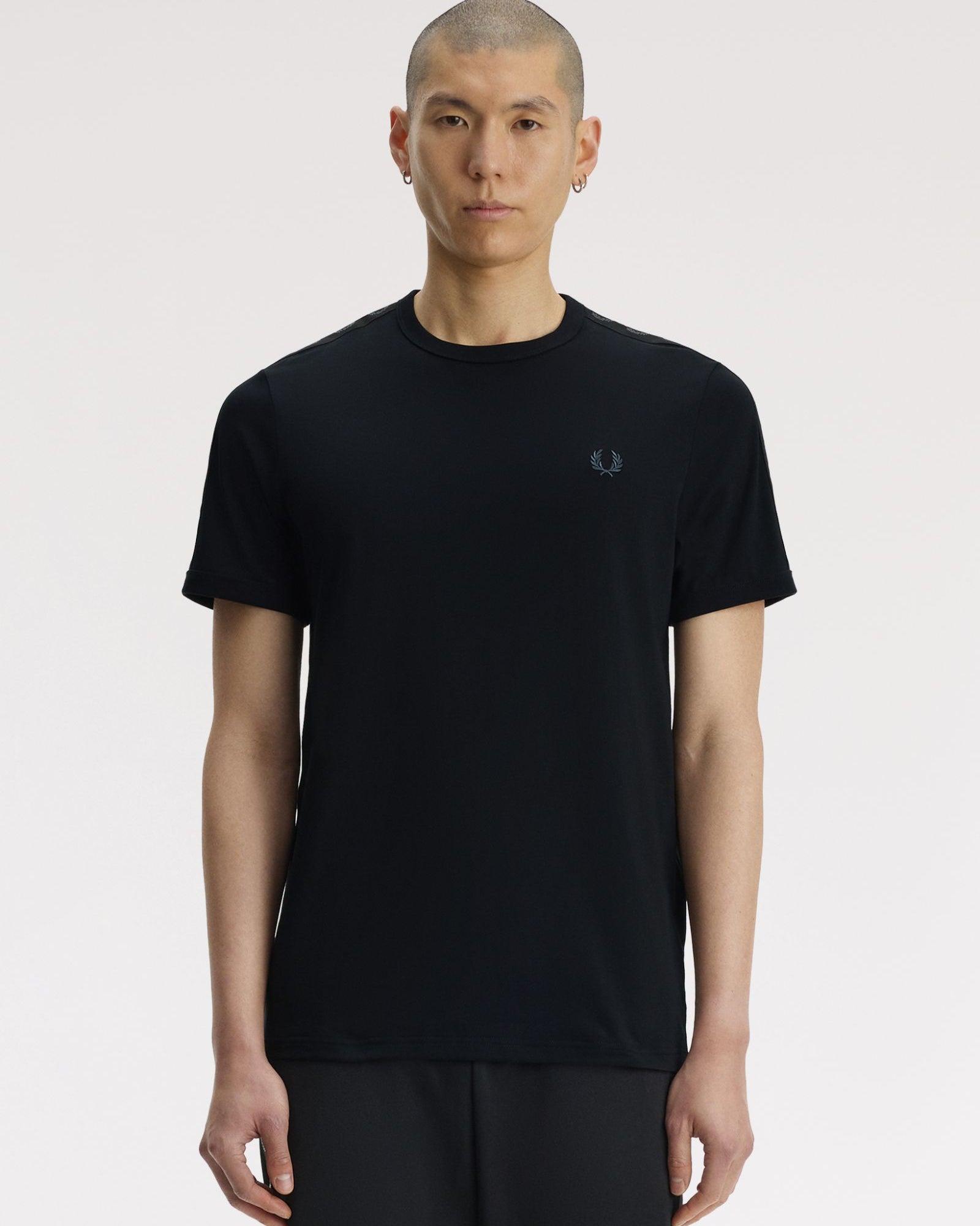 Fred Perry M4613 Contrast Tape Ringer T-Shirt 236 - Black