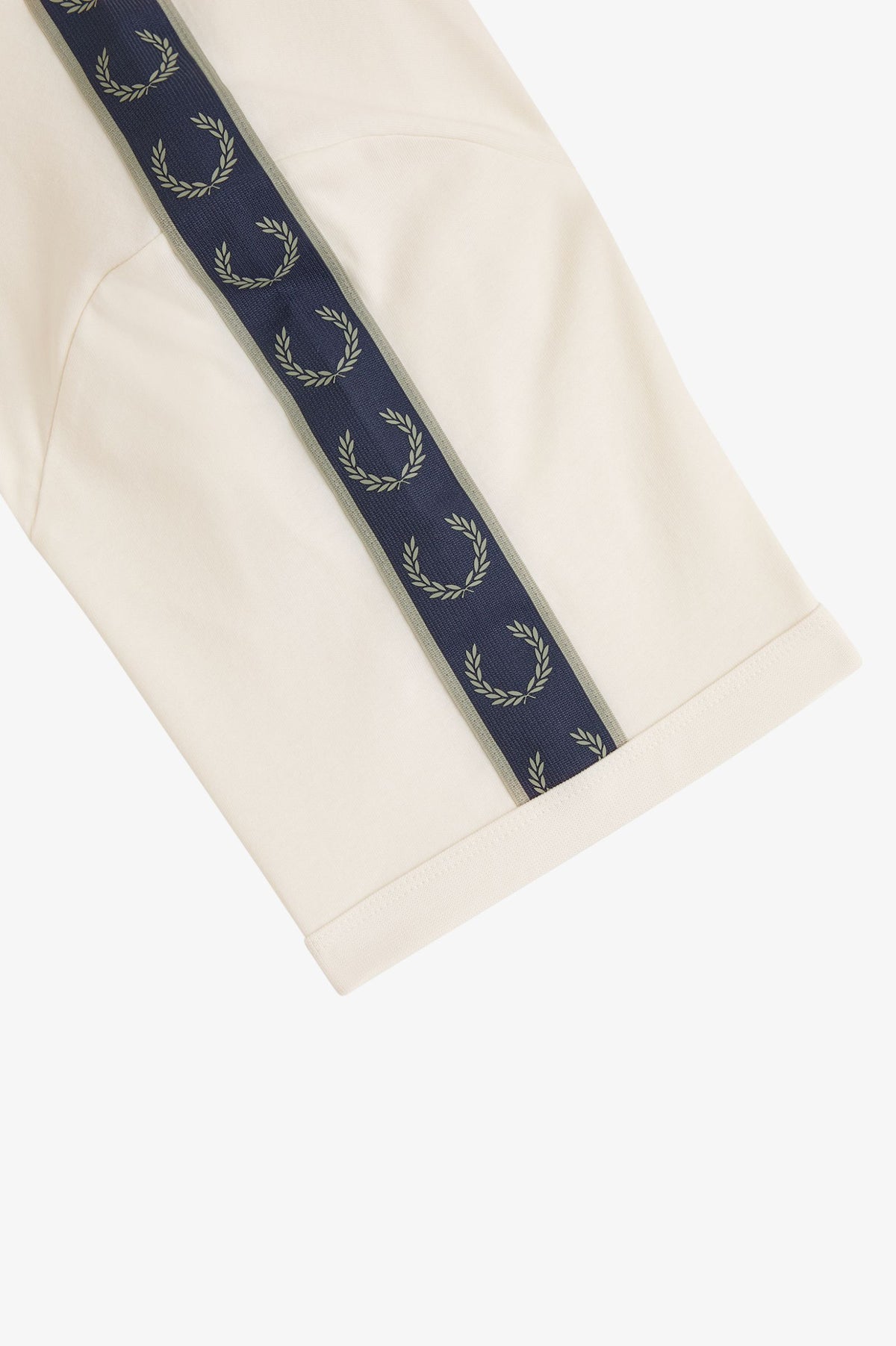 Fred Perry M4613 Contrast Tape Ringer T-Shirt 30B - Ecru