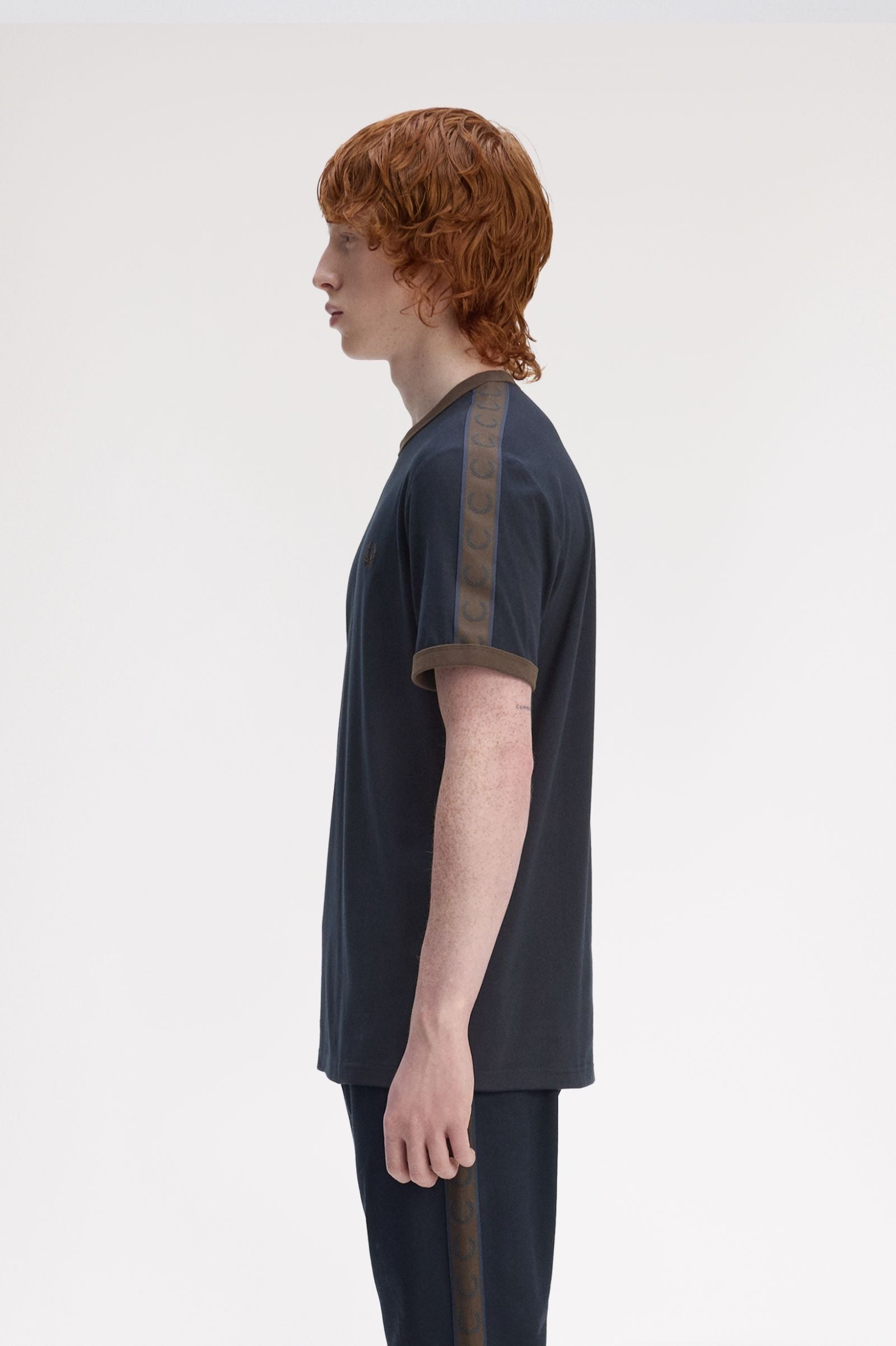 Fred Perry M4613 Contrast Tape Ringer T-Shirt - 40A Navy/Burnt Tobacco