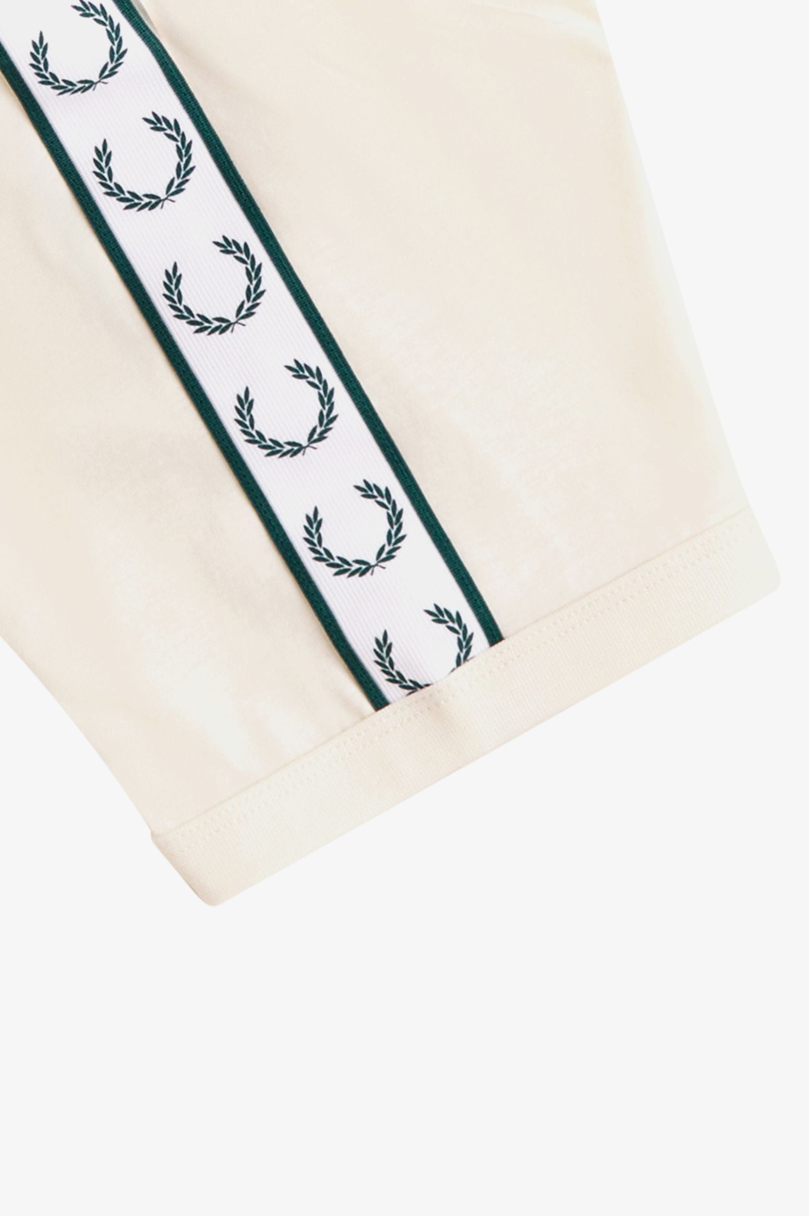 Fred Perry M4613 Contrast Tape Ringer T-Shirt 30B - Ecru