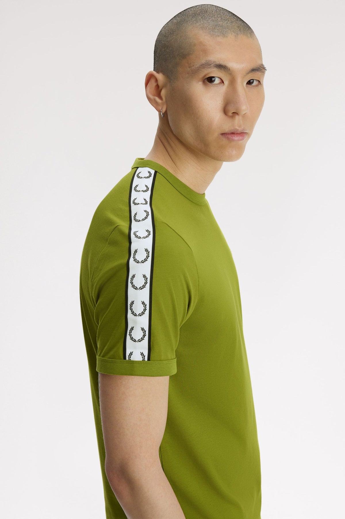 Fred Perry M4613 Contrast Tape Ringer T-Shirt 60C - Apple