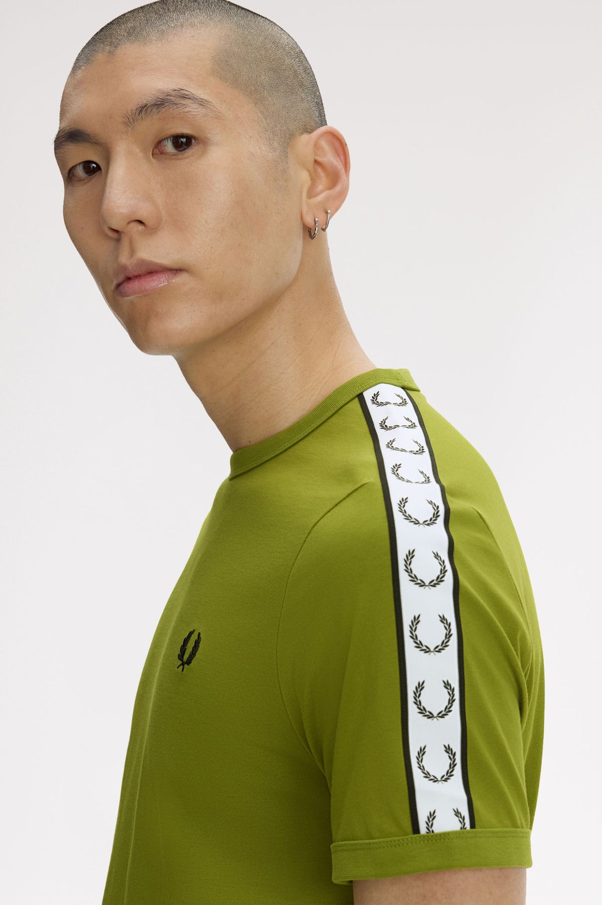 Fred Perry M4613 Contrast Tape Ringer T-Shirt 60C - Apple
