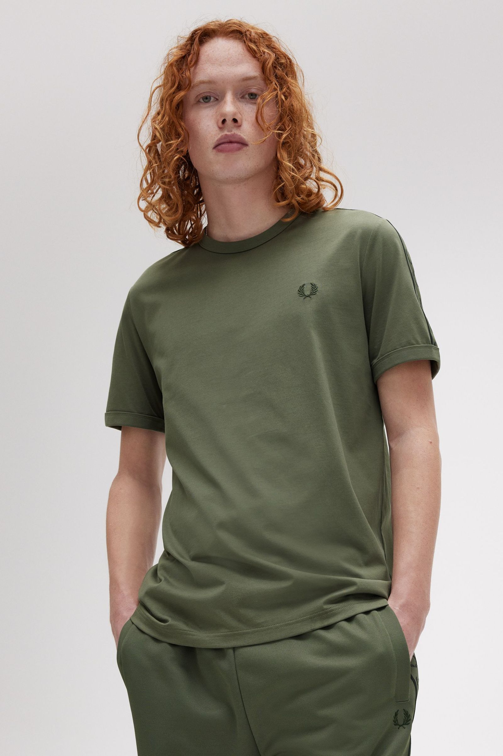 Fred Perry M4613 Contrast Tape Ringer T-shirt W49 Laurel Wreath Green/Night Green