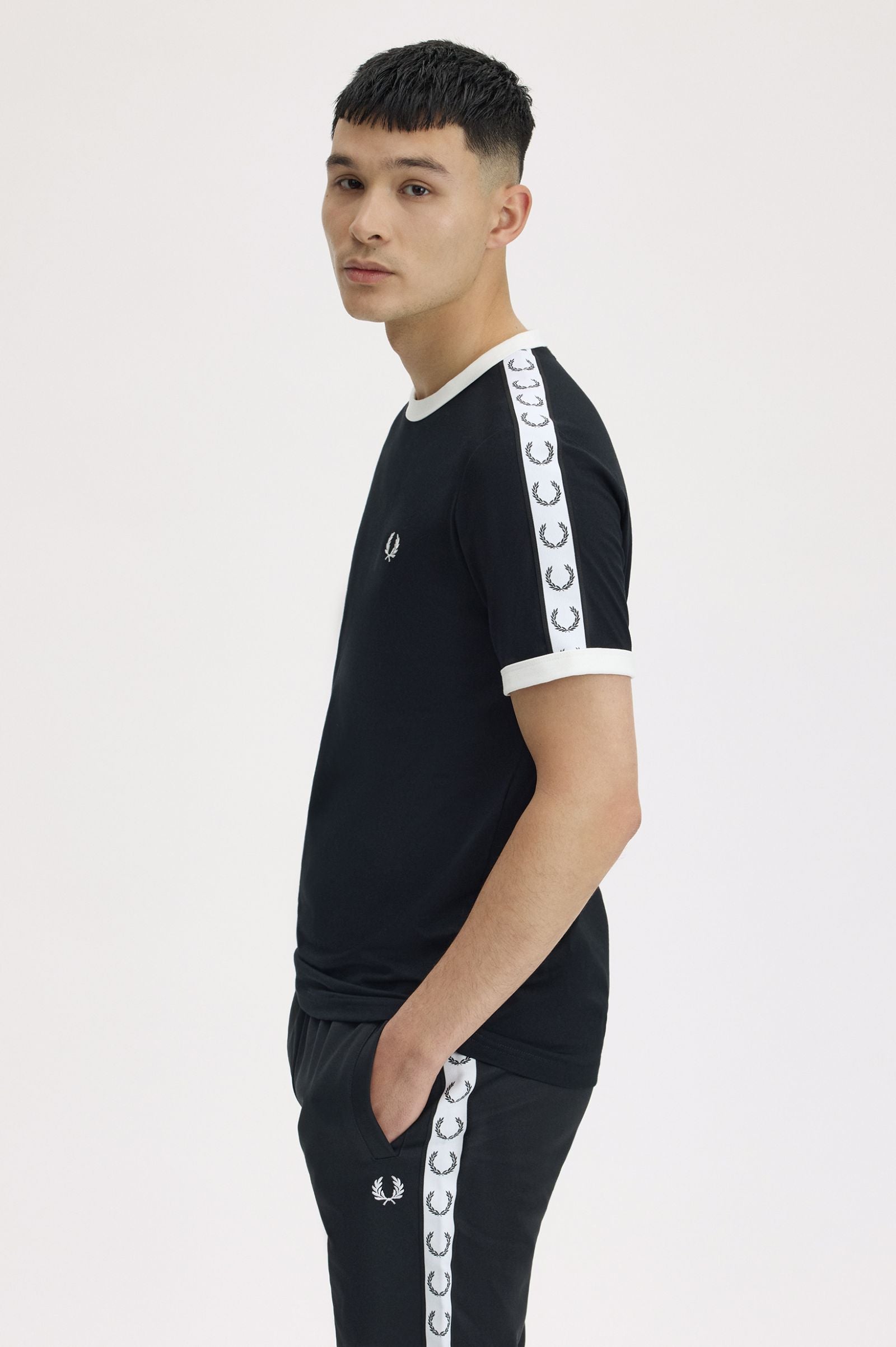 Fred Perry M4620 Taped Ringer T-Shirt - 102 Black