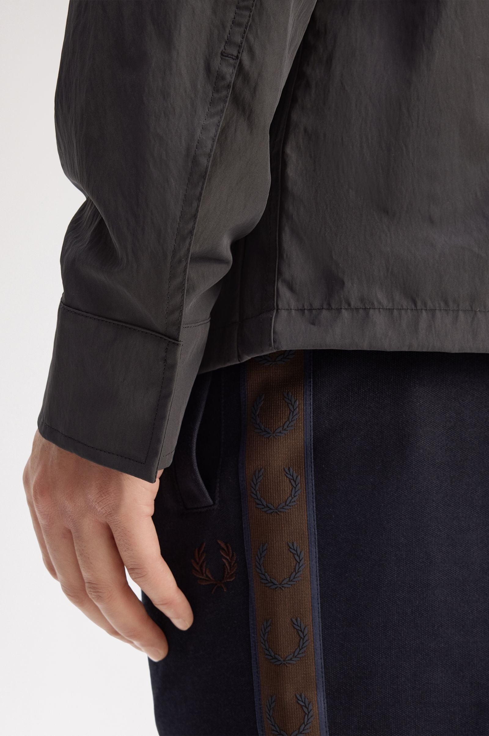 Fred Perry M5684 Zip Through Overshirt - Y93 Anchor Grey