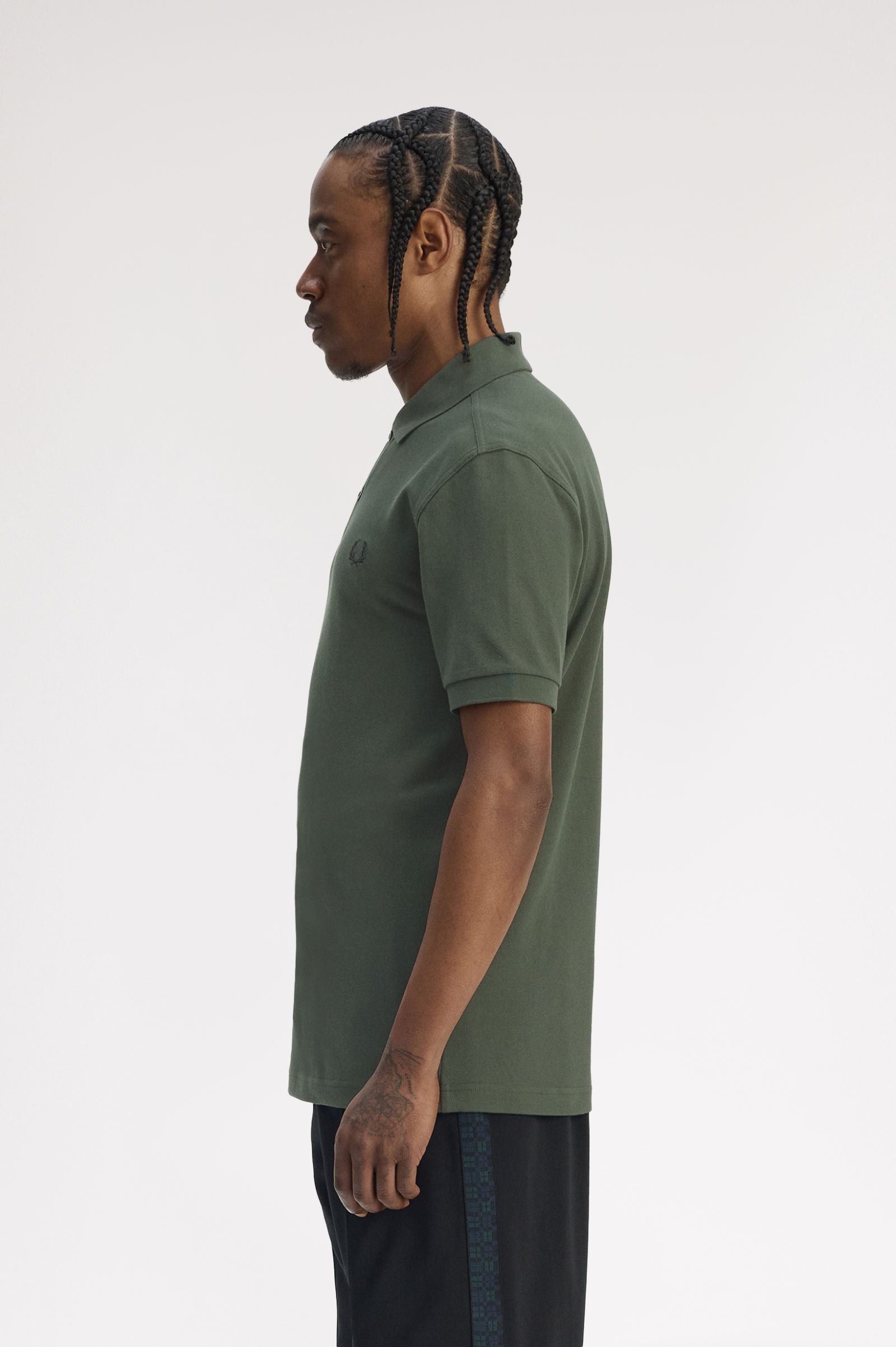 Fred Perry M6000 The Fred Perry Polo Shirt - Z86 Court Green/Navy