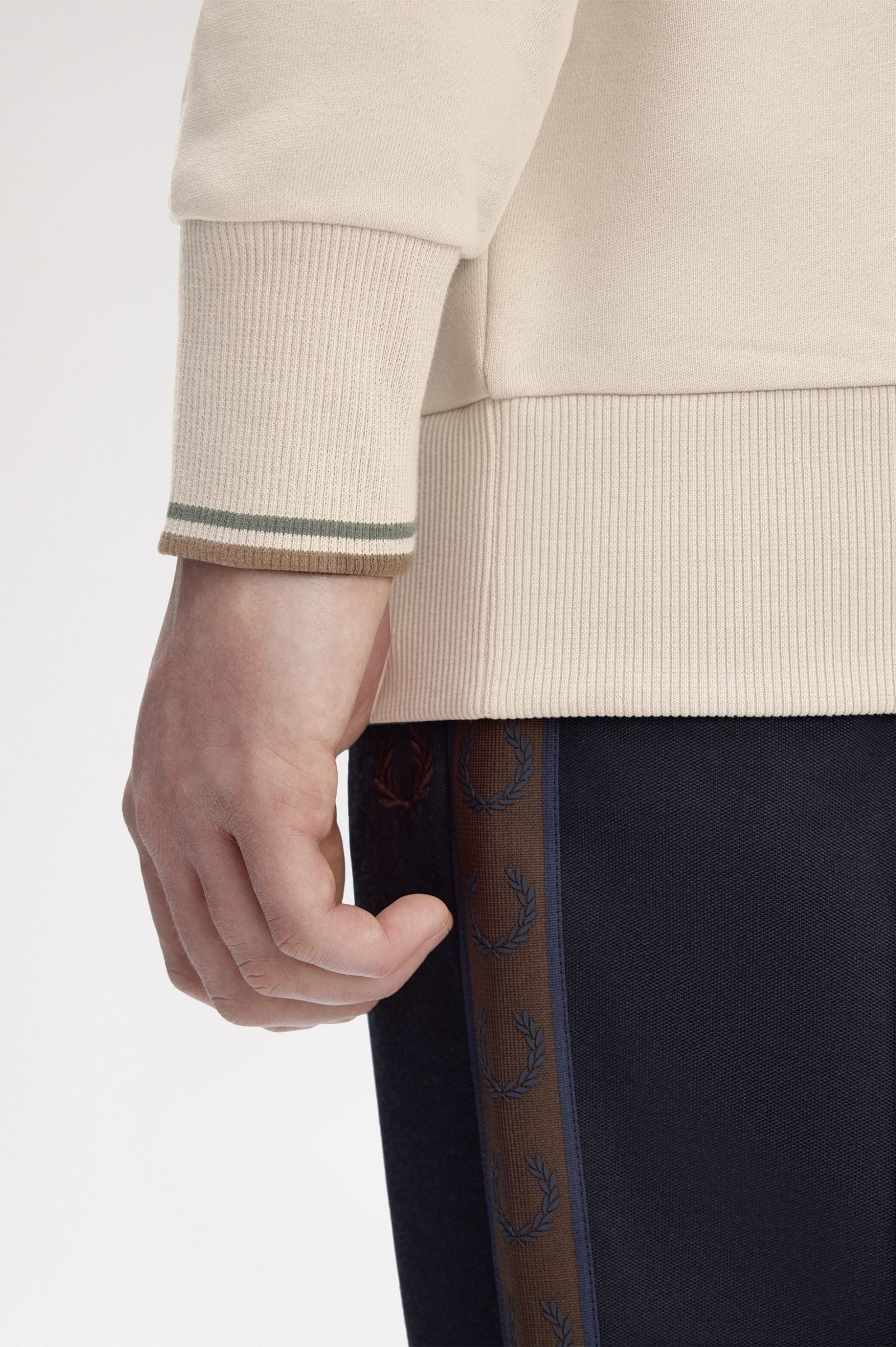 Fred Perry M7535 Crewneck Sweatshirt - 50A Warm Oat/Court Green/Burnt Tobacco