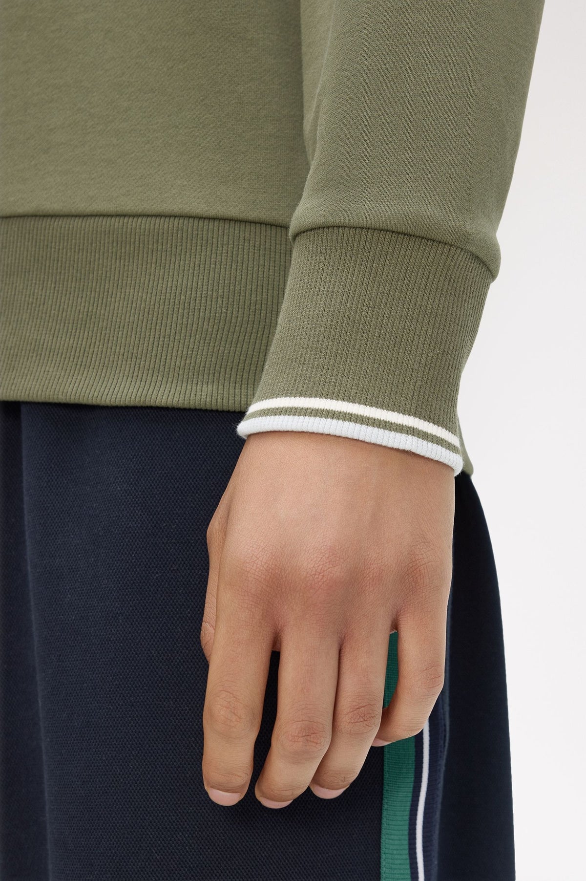 Fred Perry M7535 Crewneck Sweatshirt 87B - Lawn Green/Ecru/Sky Blue
