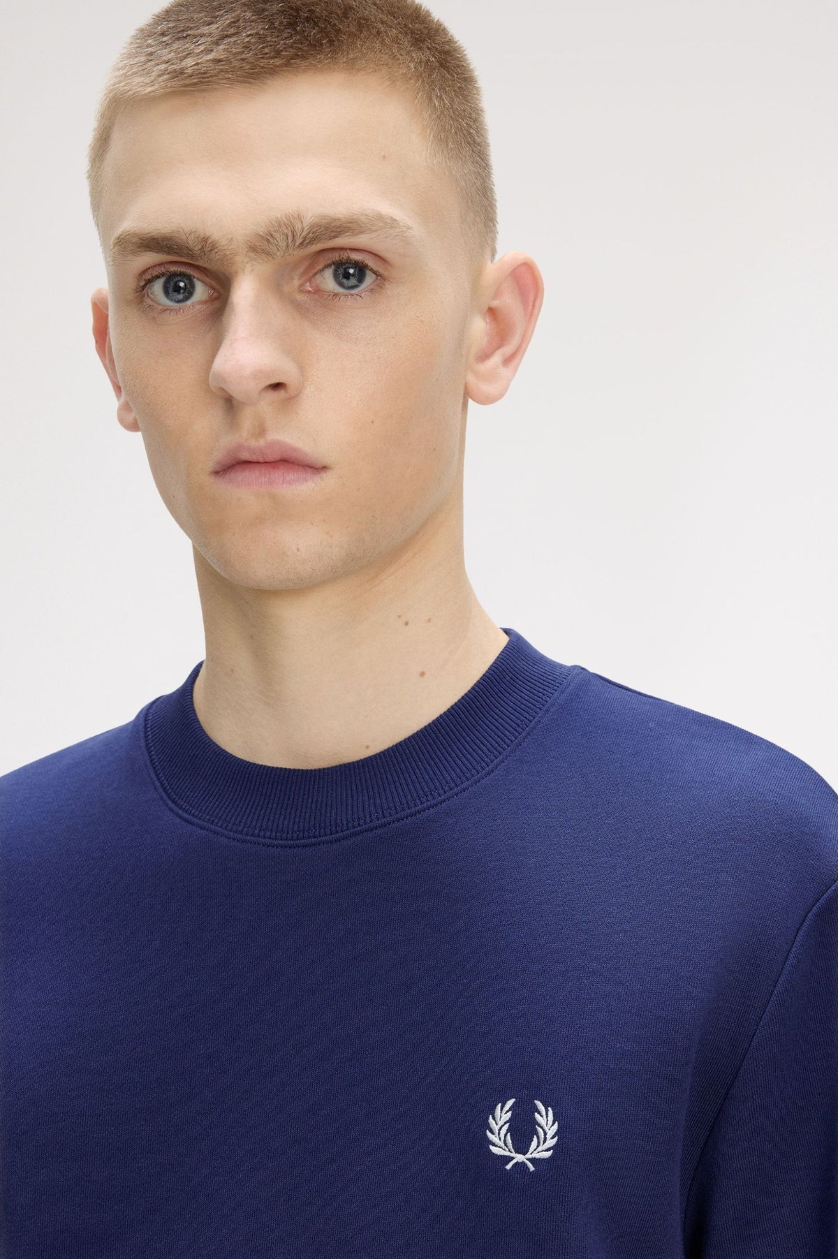 Fred Perry M7535 Crewneck Sweatshirt 93B - French Navy/Sky Blue