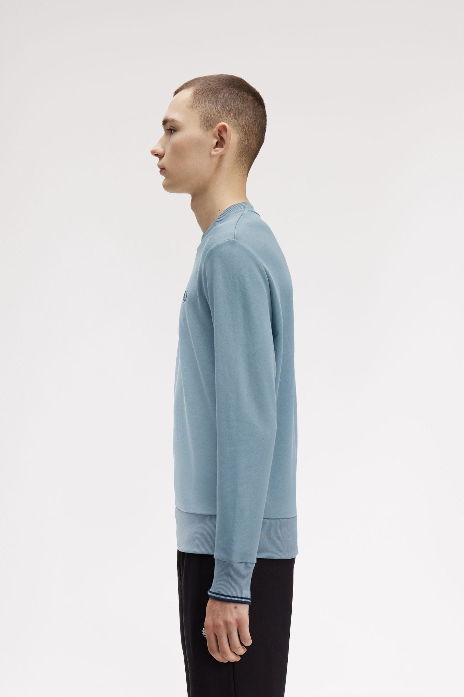 Fred Perry M7535 Crewneck Sweatshirt - Z56 Stockport Blue/Navy